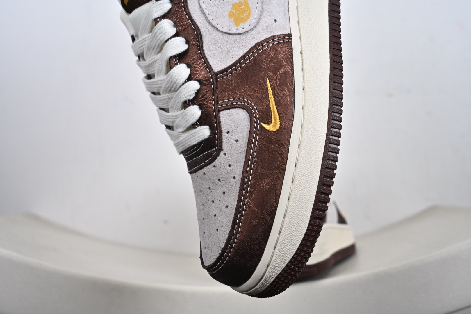 Nike Air Force1 07 low 马年限定 KD1688-005