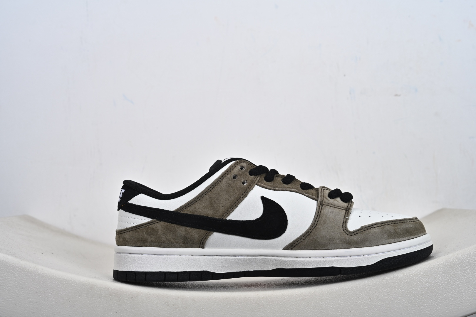 Nike SB Dunk Low 高端定制 低帮休闲板鞋 AJ6817-002