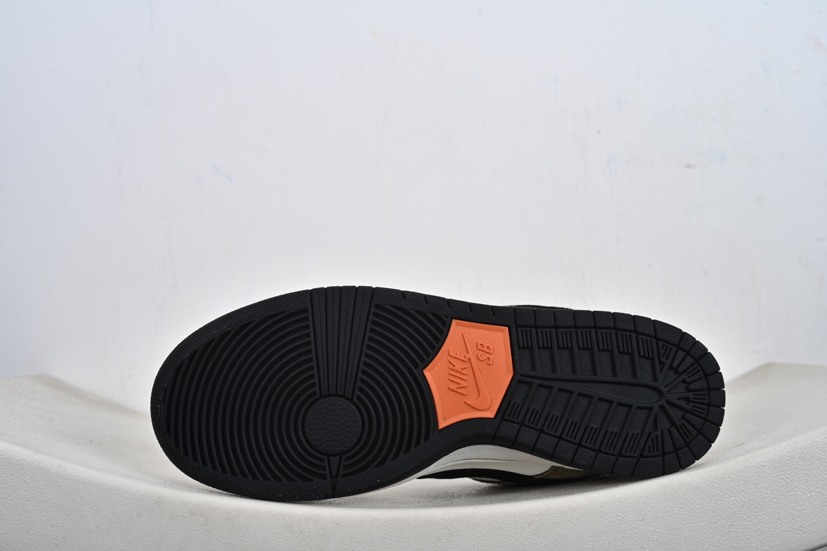 Nike SB Dunk Low 高端定制 低帮休闲板鞋 AJ6817-002