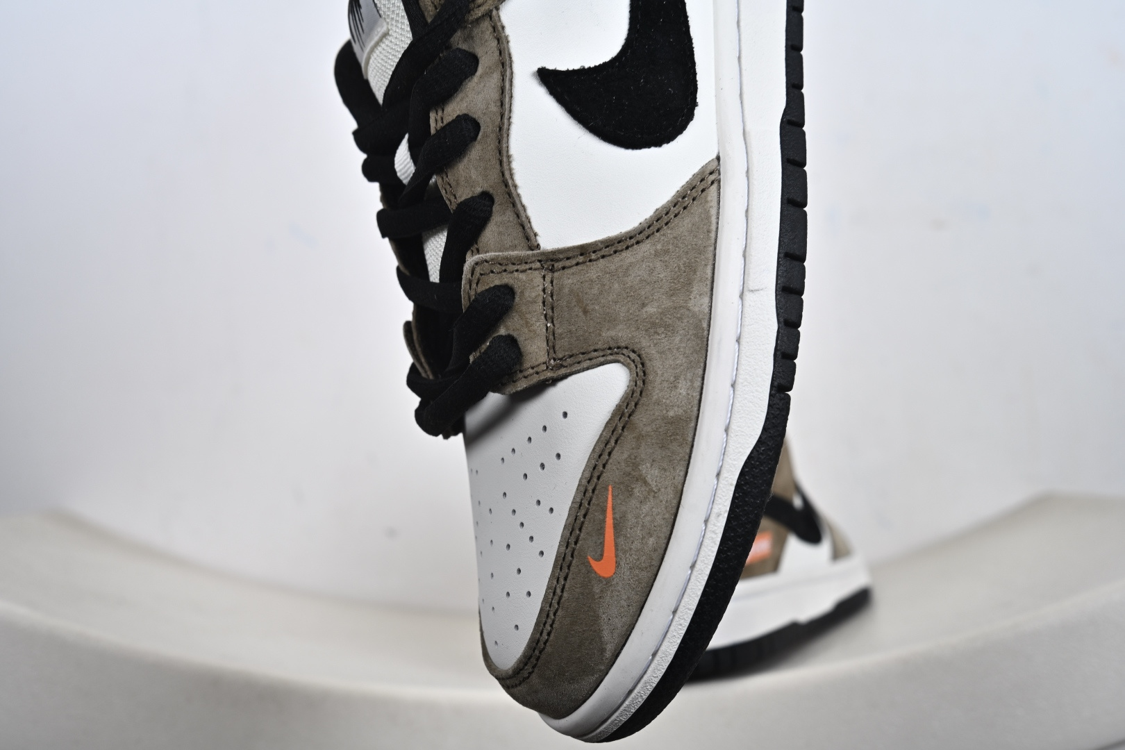Nike SB Dunk Low 高端定制 低帮休闲板鞋 AJ6817-002