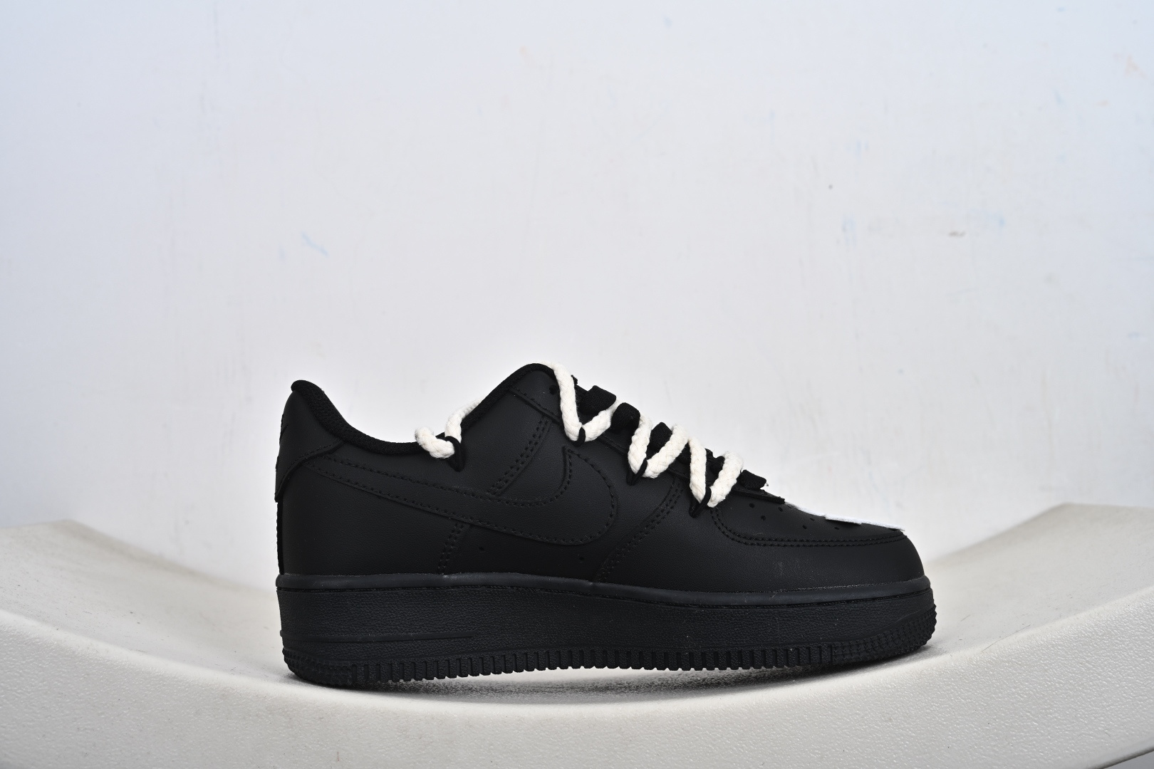 NIKE AIR FORCE 1‘07 LX CW2288-111