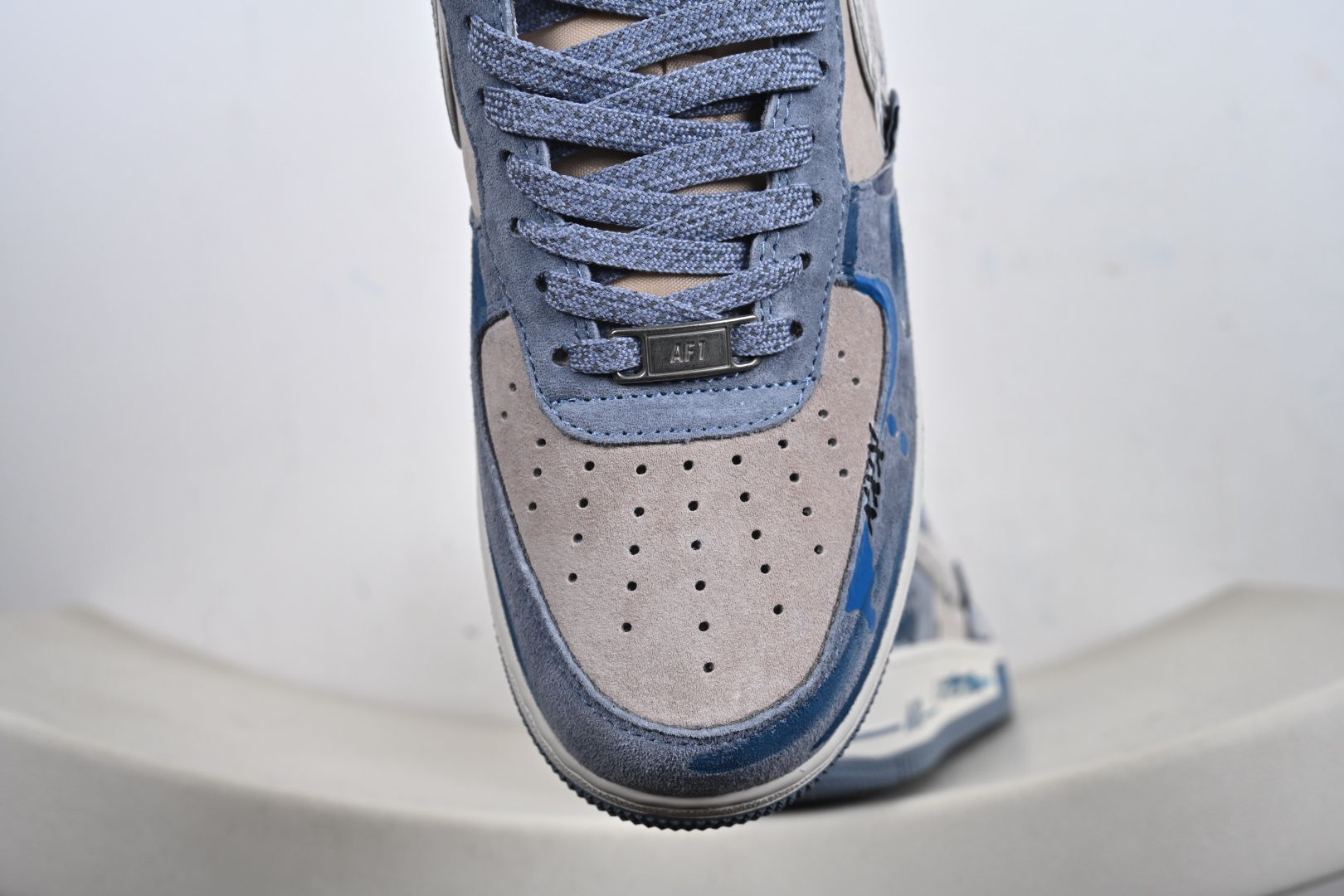 NIKE AIR FORCE 1‘07 LX CD1212-111