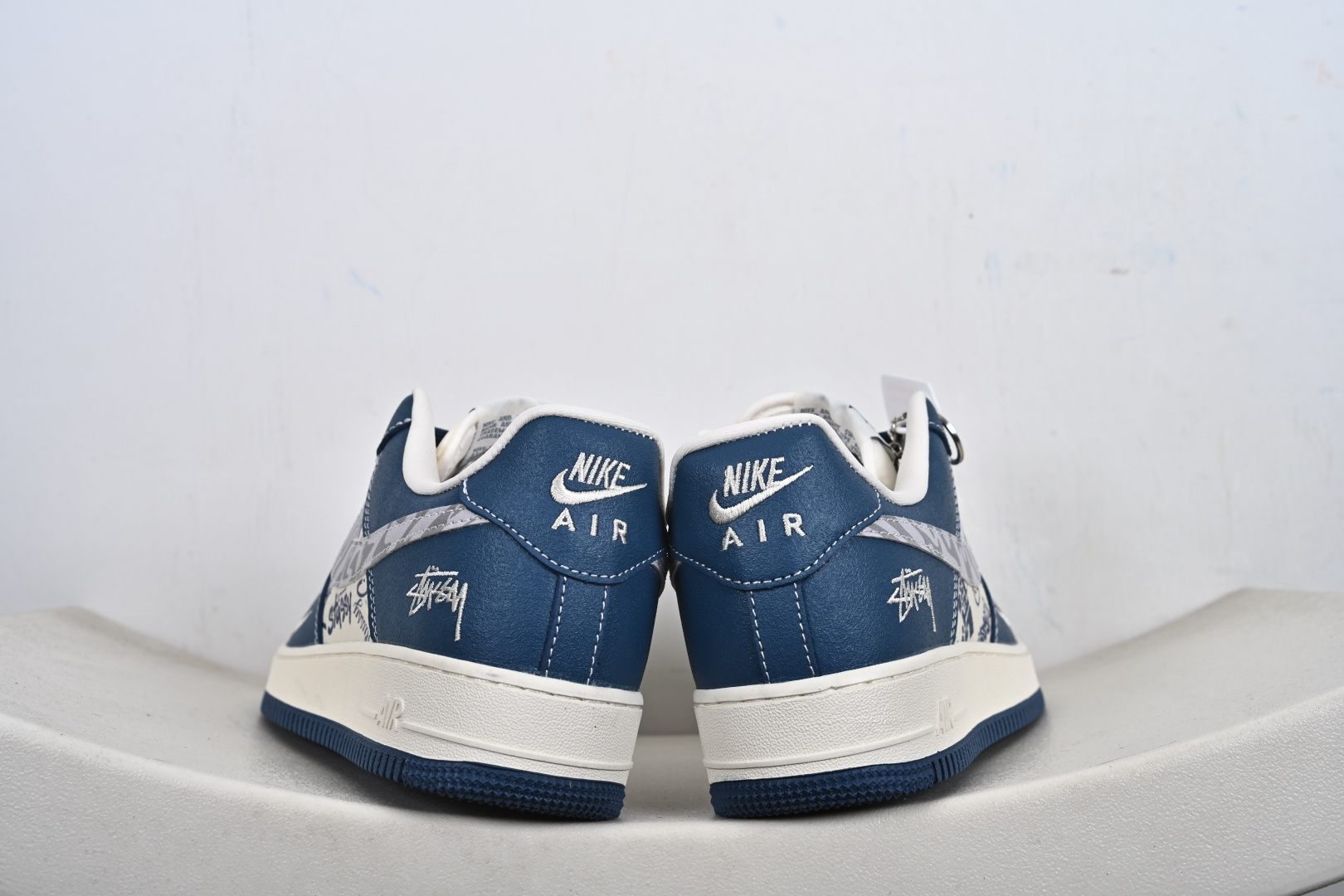 NK Air Force 1 空军一号 XL1979-132