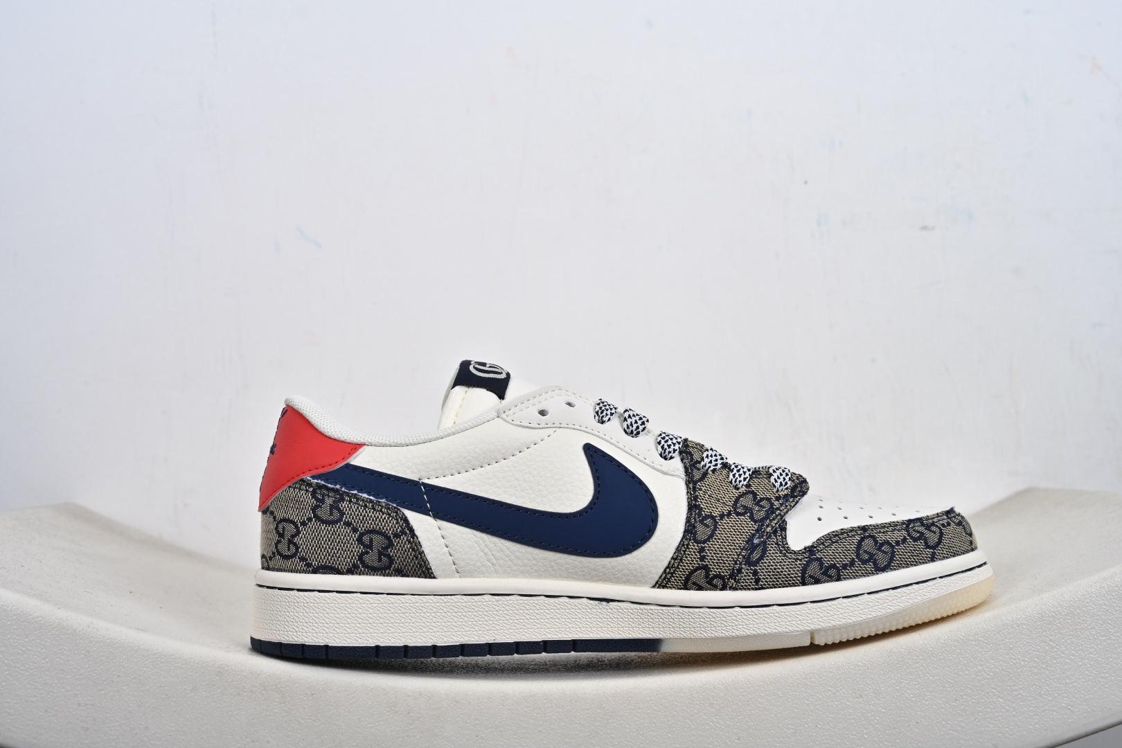 Air Jordan 1 Low AJ1 乔1马年联名 高端定制 低帮复古篮球鞋 FF2026-118-Top High Quatity Cheap Sneakers Fashion Clothing Clothes Bags handbags Shoes of all Brand wholesale With The best Quality And Beautiful Price from China Factory Chinese suppliers wholesaler seller Air Jordan 1 Low AJ1 乔1马年联名 高端定制 低帮复古篮球鞋 FF2026-118