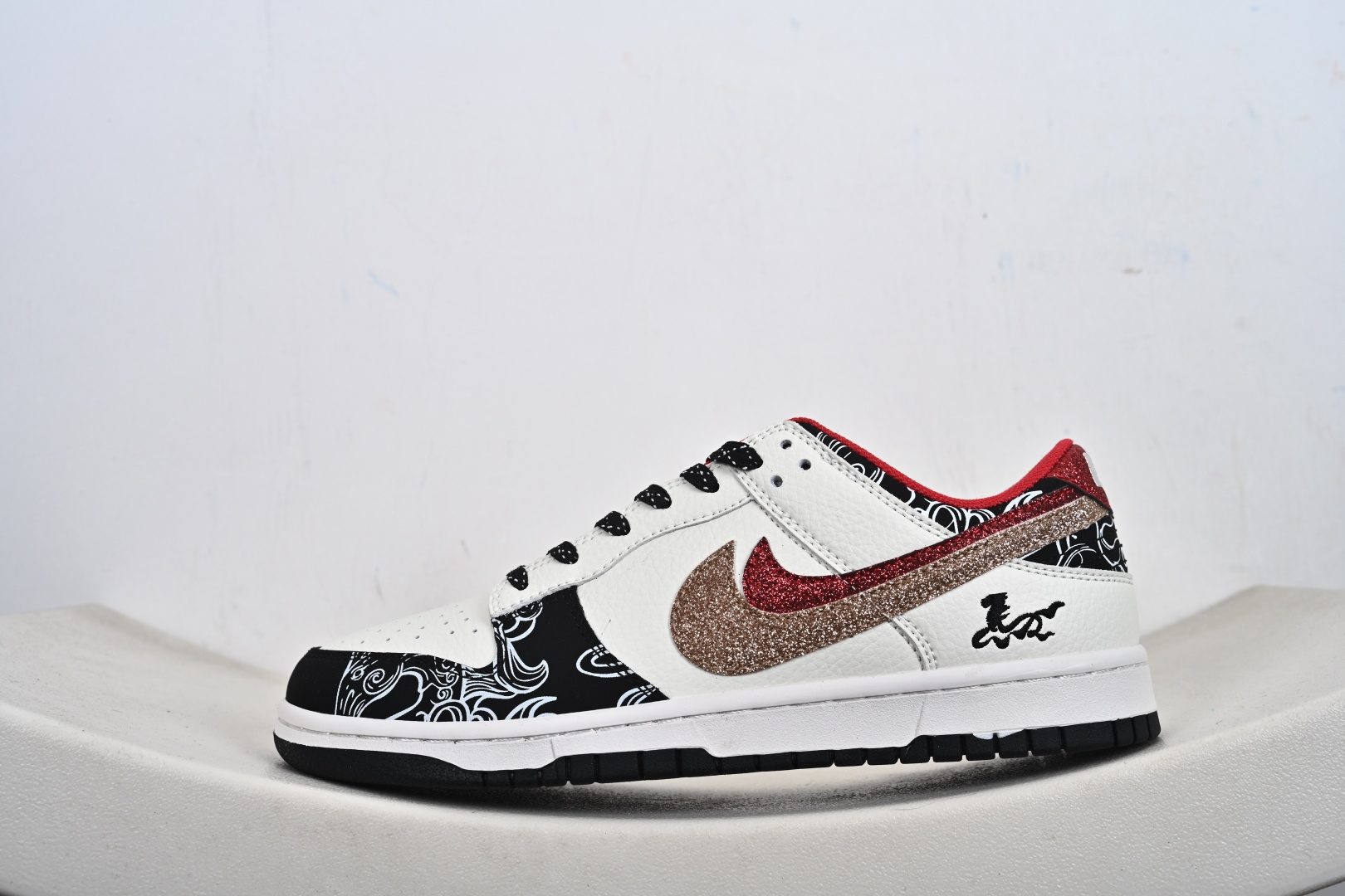 Nike SB Dunk Low G联名款纯原 CX5050-Y62-Top High Quatity Cheap Sneakers Fashion Clothing Clothes Bags handbags Shoes of all Brand wholesale With The best Quality And Beautiful Price from China Factory Chinese suppliers wholesaler seller Nike SB Dunk Low G联名款纯原 CX5050-Y62