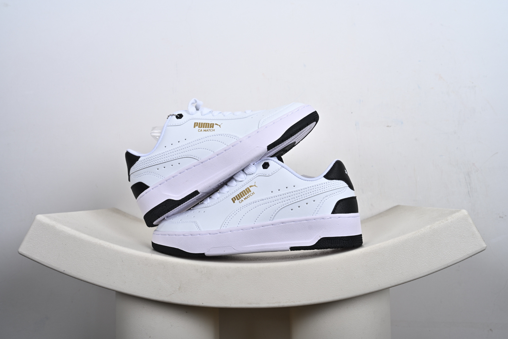 Ferrari CA Match PUMA 彪马PUMA版鞋舒适 耐磨 低帮 男女同款 休闲运动板鞋 308621-12-Top High Quatity Cheap Sneakers Fashion Clothing Clothes Bags handbags Shoes of all Brand wholesale With The best Quality And Beautiful Price from China Factory Chinese suppliers wholesaler seller Ferrari CA Match PUMA 彪马PUMA版鞋舒适 耐磨 低帮 男女同款 休闲运动板鞋 308621-12