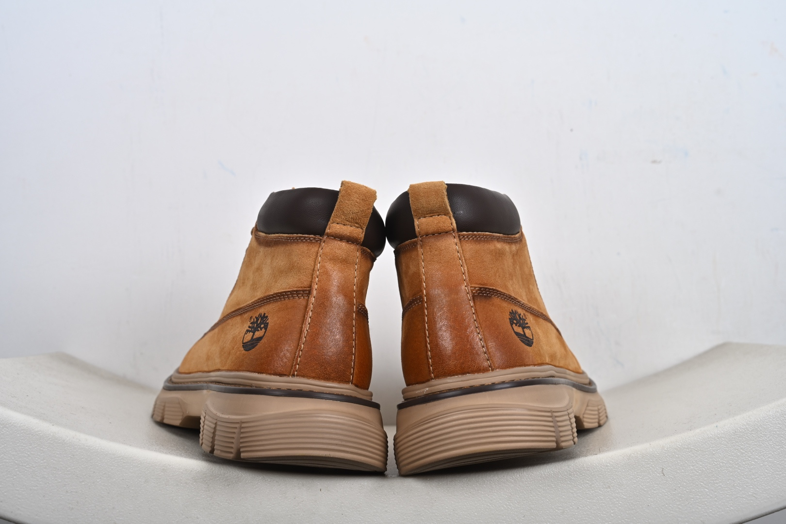 Timberland 天伯伦经典款高帮大黄靴 TB10037