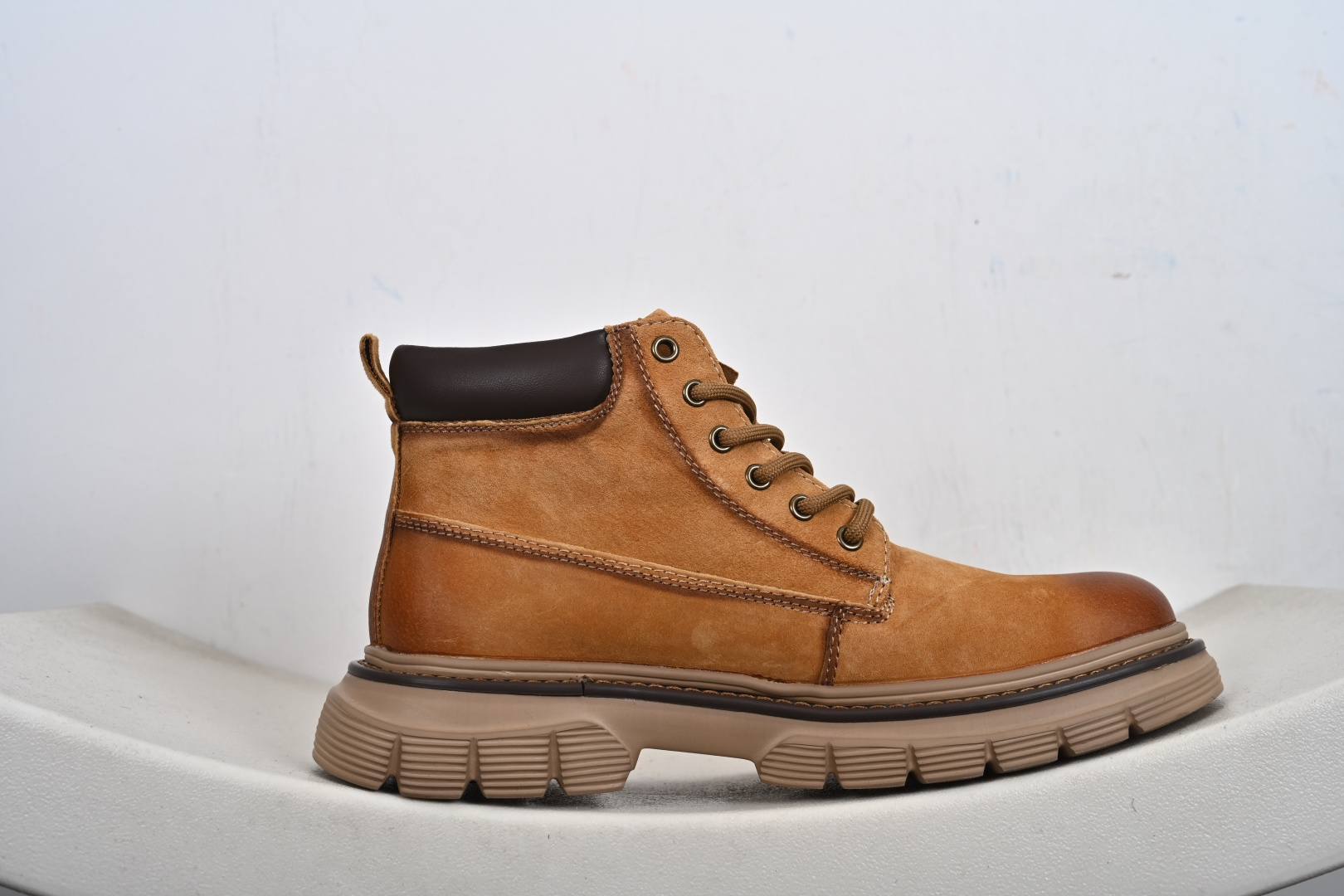 Timberland 天伯伦经典款高帮大黄靴 TB10037