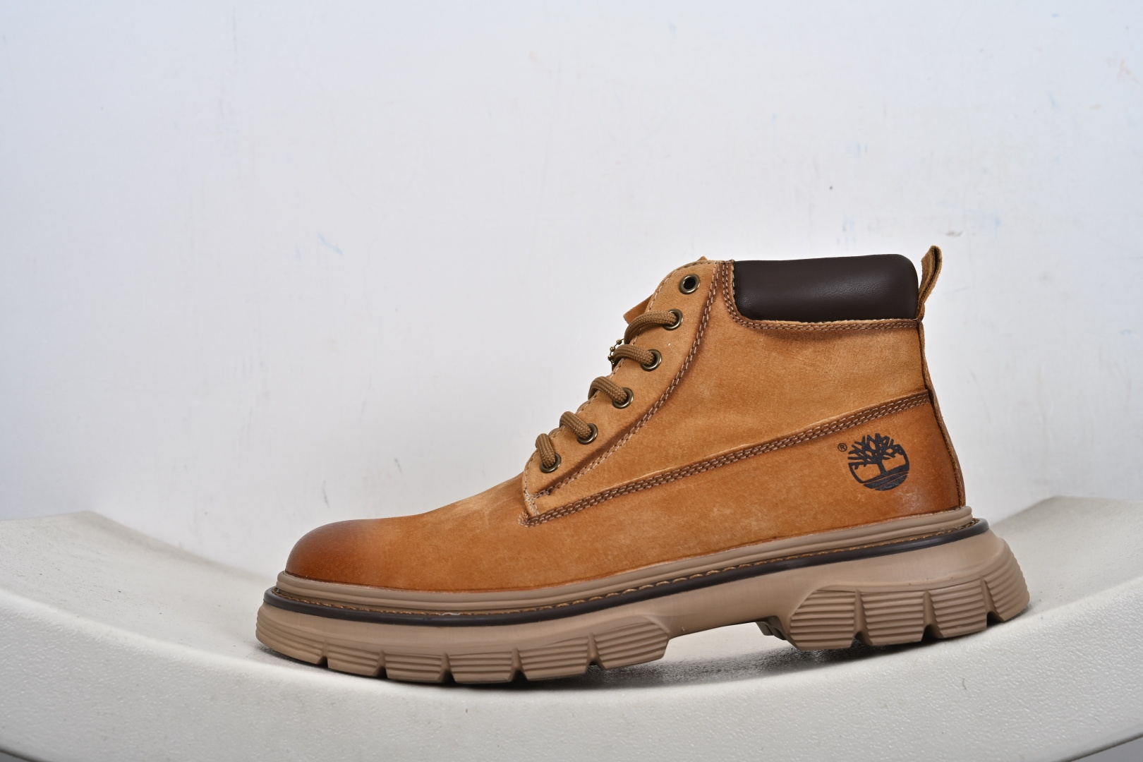 Timberland 天伯伦经典款高帮大黄靴 TB10037