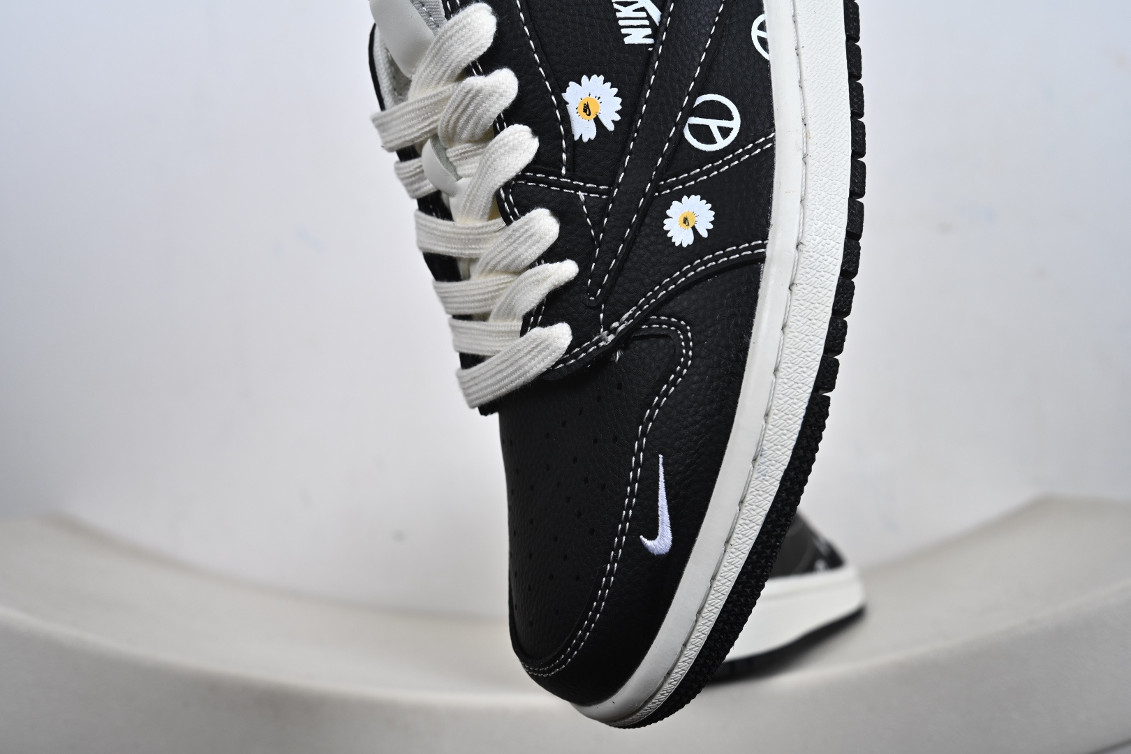 Nike Air Jordan 1 Low 定制配色 LV联名 定制AJ联名-高端定制 低帮复古文化板鞋 DZ2688-011