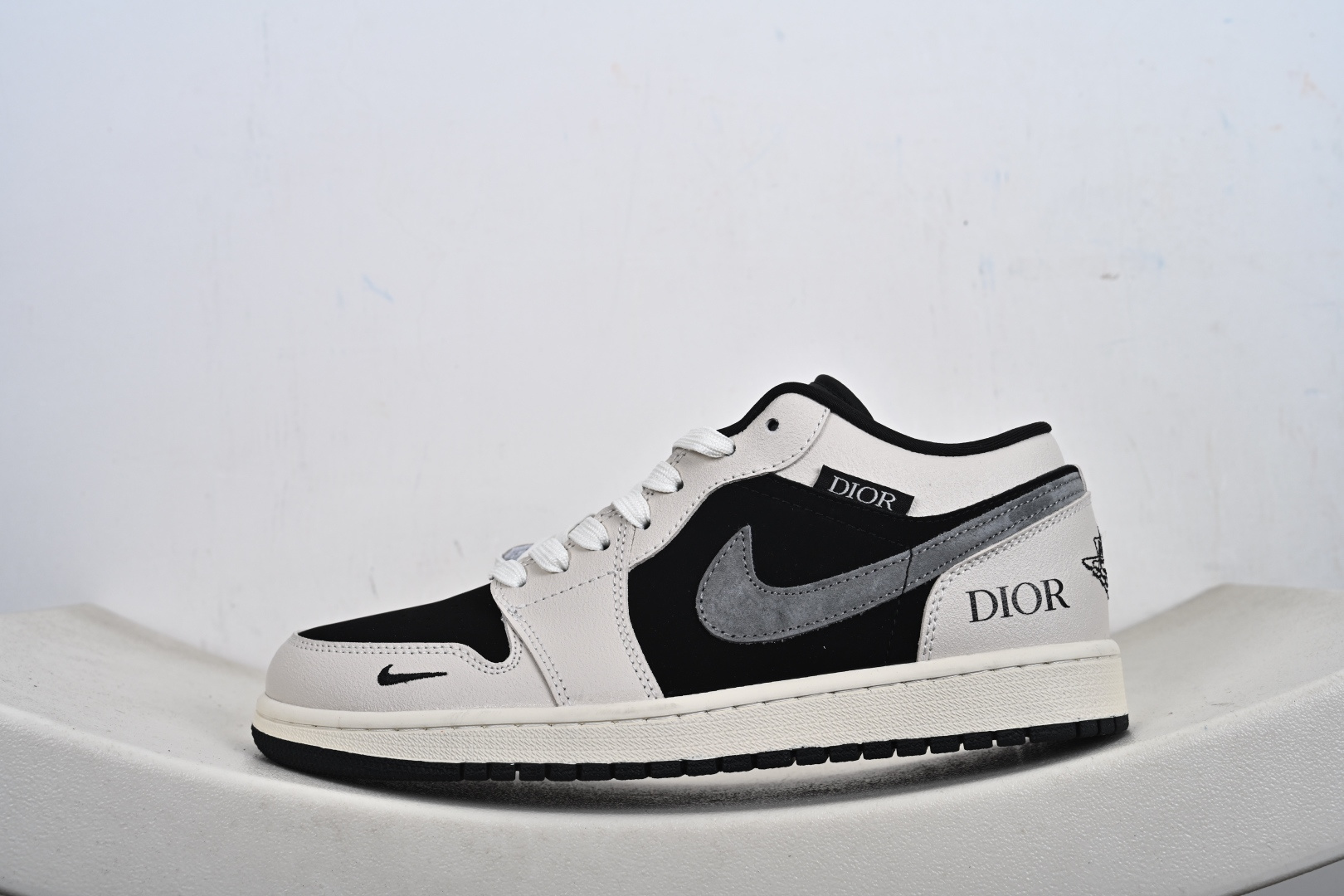 定制版 Air Jordan 1 Low AJ1 乔1迪奥联名 黑灰 高端定制 低帮复古篮球鞋 LD8888-012
