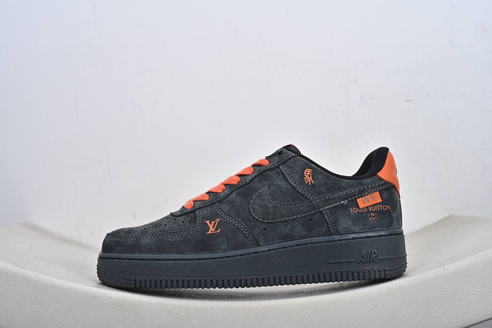 NIke Air Force 1 '07 Low “马年限定--岩灰缀橙” 空军一号低帮 运动鞋 休闲鞋 FV3694-105-Top High Quatity Cheap Sneakers Fashion Clothing Clothes Bags handbags Shoes of all Brand wholesale With The best Quality And Beautiful Price from China Factory Chinese suppliers wholesaler seller NIke Air Force 1 '07 Low “马年限定--岩灰缀橙” 空军一号低帮 运动鞋 休闲鞋 FV3694-105