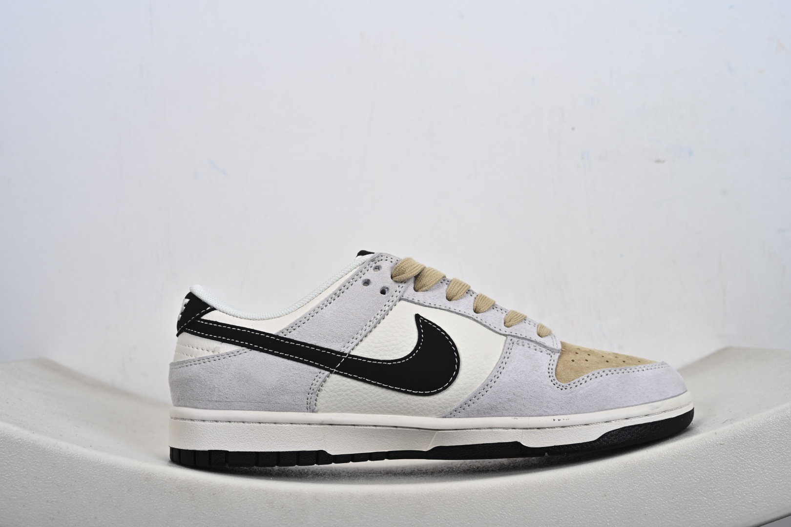Nike Dunk Low Retro ‘马年限定’休闲运动板鞋 LX1988-811