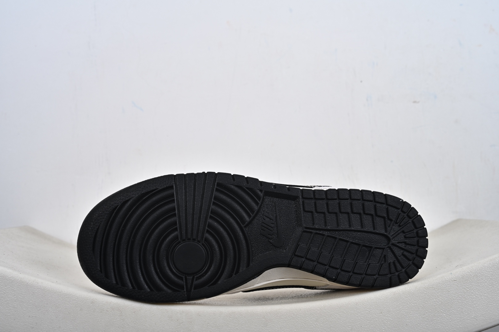 Nike Dunk Low Retro ‘马年限定’休闲运动板鞋 LX1988-811