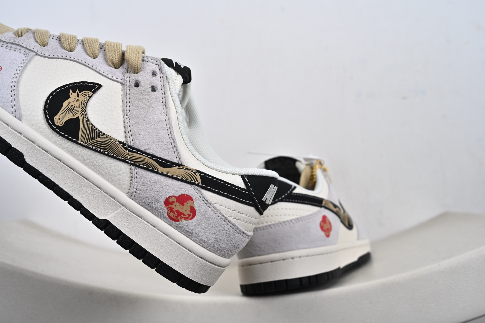Nike Dunk Low Retro ‘马年限定’休闲运动板鞋 LX1988-811