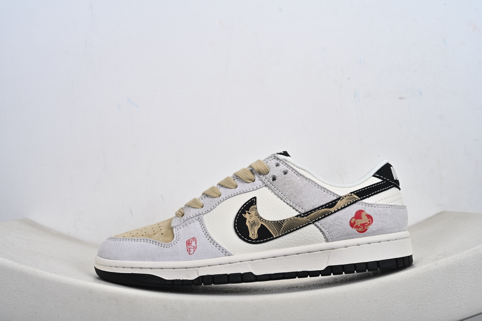 Nike Dunk Low Retro ‘马年限定’休闲运动板鞋 LX1988-811