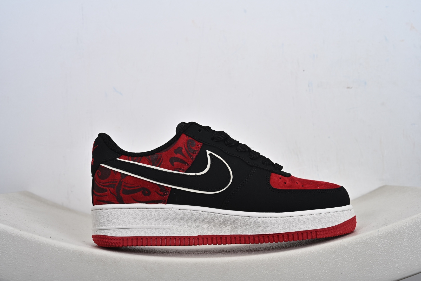 Nike AIR FORCE1'O7 WB 马年限定 XD6188-057