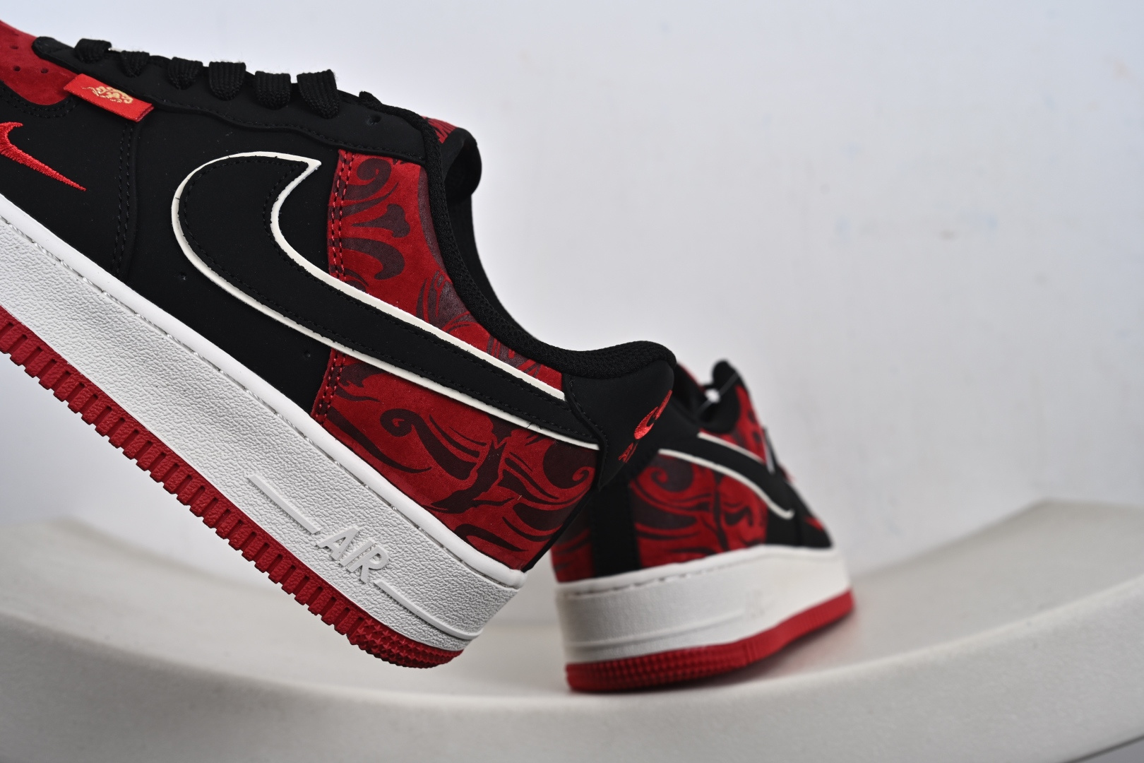 Nike AIR FORCE1'O7 WB 马年限定 XD6188-057