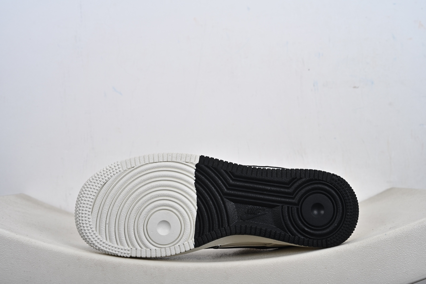 Nike AIR FORCE1'O7 WB 马年限定 CS5288-722