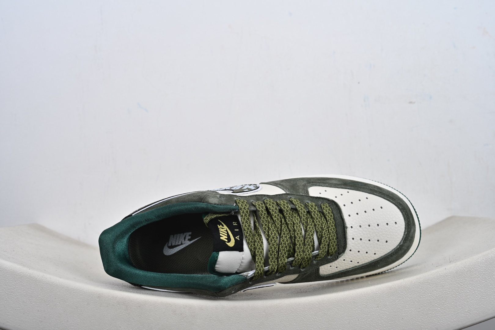 街头图腾 潮范新生｜Air Force 1 Low x Supreme 联名款重磅来袭 SY1388-027