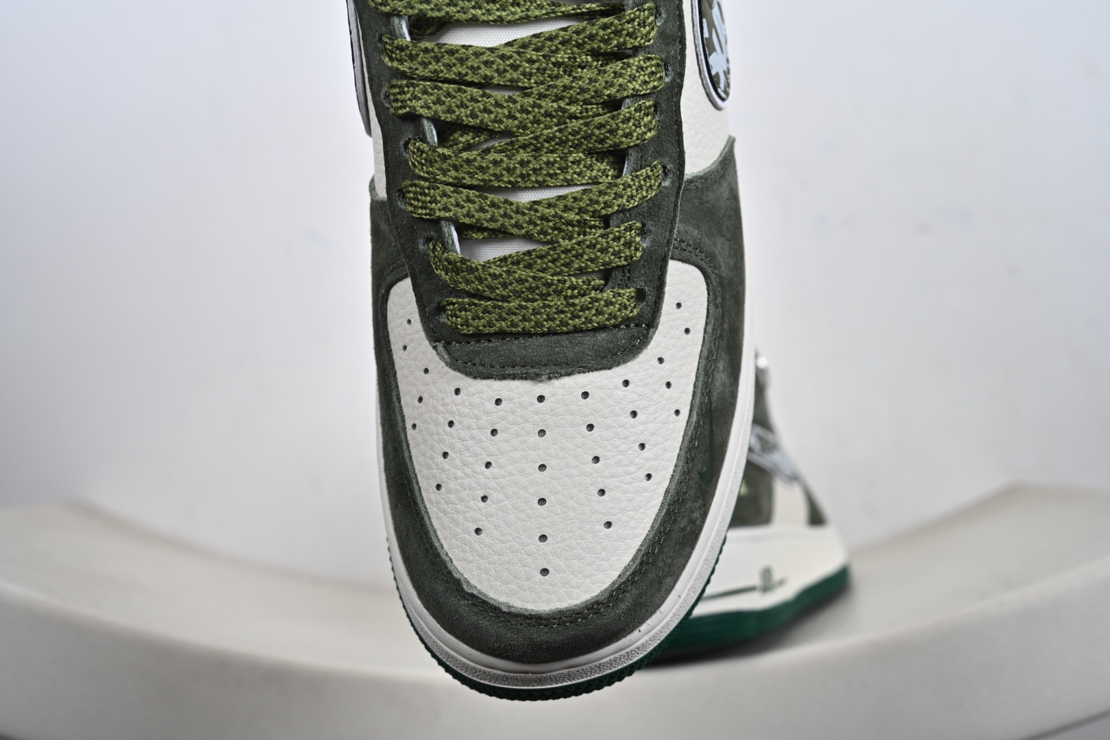 街头图腾 潮范新生｜Air Force 1 Low x Supreme 联名款重磅来袭 SY1388-027