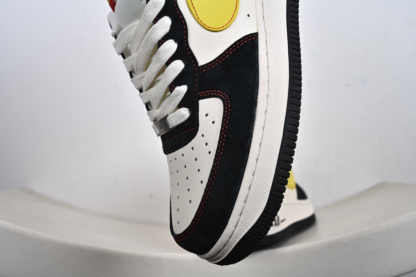 定制版 Air Force 1 '07 Low “马年限定-红金刺绣” XD0028-002-Top High Quatity Cheap Sneakers Fashion Clothing Clothes Bags handbags Shoes of all Brand wholesale With The best Quality And Beautiful Price from China Factory Chinese suppliers wholesaler seller 定制版 Air Force 1 '07 Low “马年限定-红金刺绣” XD0028-002