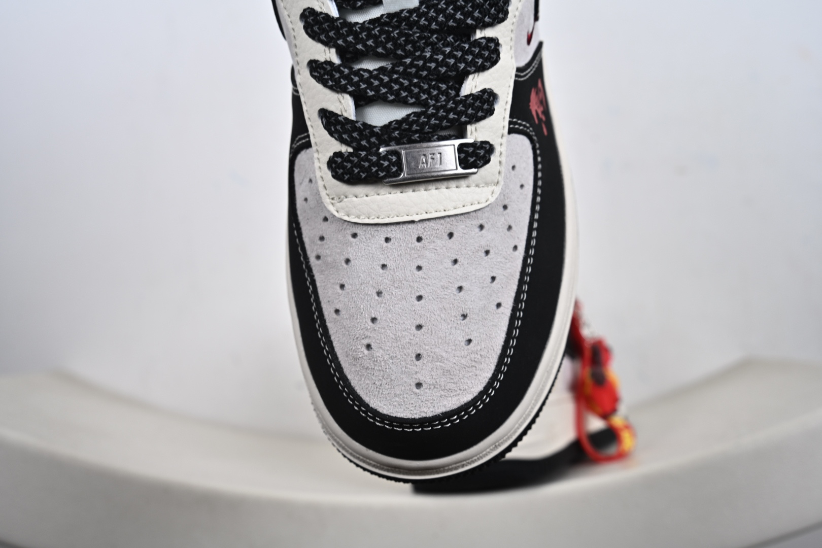 AIRFORCE1'07LV8 马年限定 FF9989-001