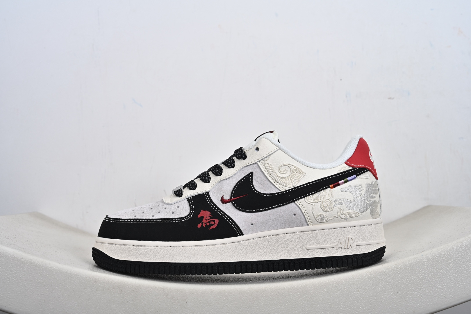 AIRFORCE1'07LV8 马年限定 FF9989-001