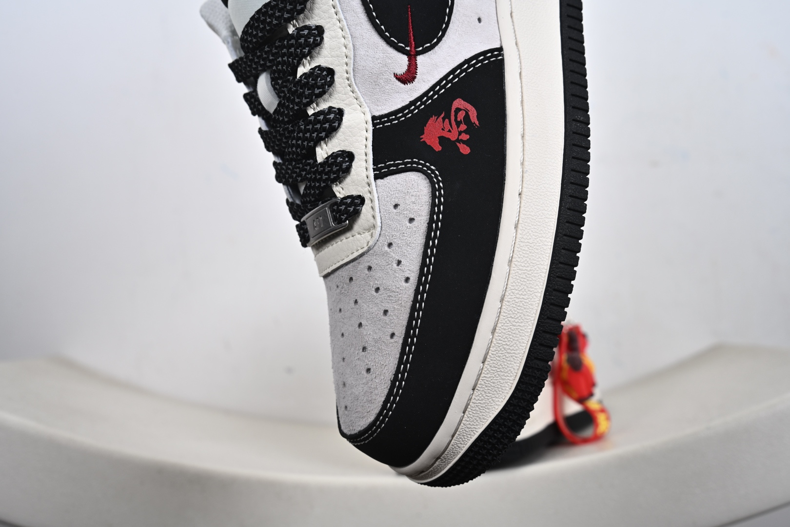 AIRFORCE1'07LV8 马年限定 FF9989-001
