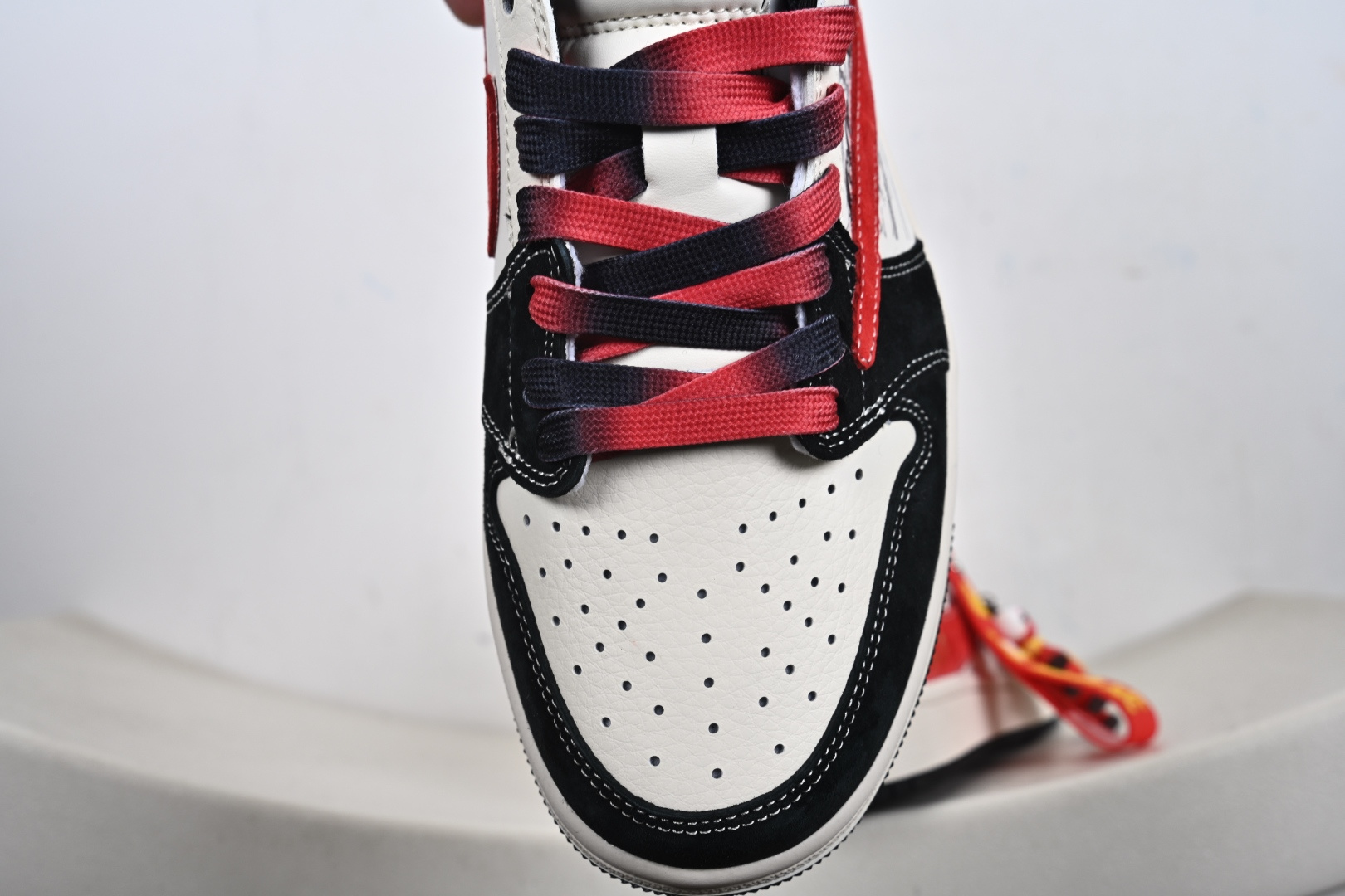 定制版 甲辰辞旧 丙午驭风|AJ1 Low 马年定制款重磅登场 FC1688-253-Top High Quatity Cheap Sneakers Fashion Clothing Clothes Bags handbags Shoes of all Brand wholesale With The best Quality And Beautiful Price from China Factory Chinese suppliers wholesaler seller 定制版 甲辰辞旧 丙午驭风|AJ1 Low 马年定制款重磅登场 FC1688-253