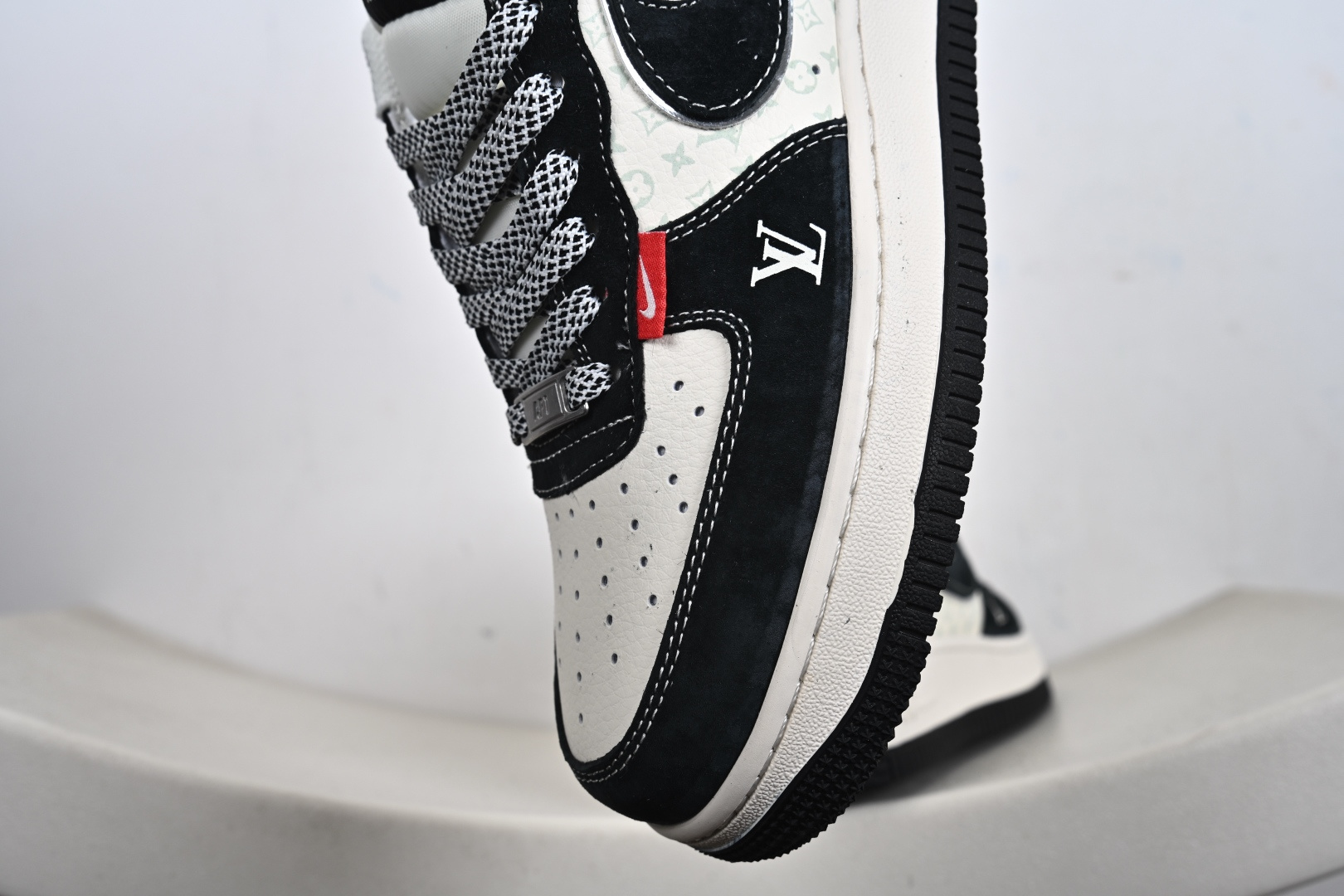 Nike Air Force1 07 low LV联名 定制空军 CX5050-Y40