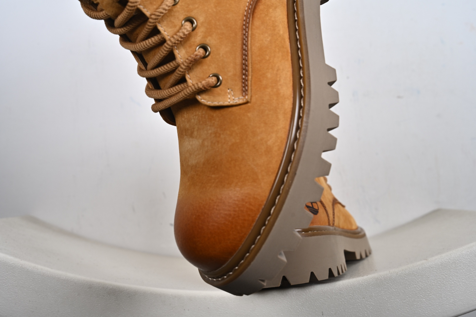 踢不烂 Timberland 添柏岚/天伯伦 秋冬必备户外加绒休闲大黄靴 TB10053-Top High Quatity Cheap Sneakers Fashion Clothing Clothes Bags handbags Shoes of all Brand wholesale With The best Quality And Beautiful Price from China Factory Chinese suppliers wholesaler seller 踢不烂 Timberland 添柏岚/天伯伦 秋冬必备户外加绒休闲大黄靴 TB10053