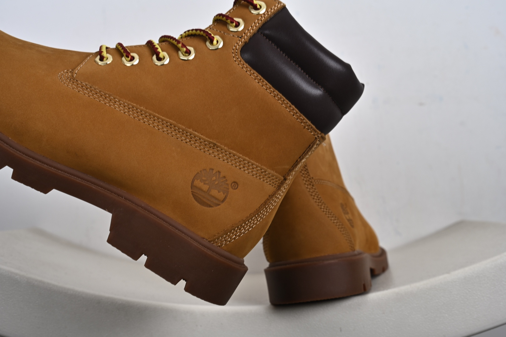 Ice Studios x Timberland添柏岚天伯伦 6-Inch 户外麂皮靴 TB011230-Top High Quatity Cheap Sneakers Fashion Clothing Clothes Bags handbags Shoes of all Brand wholesale With The best Quality And Beautiful Price from China Factory Chinese suppliers wholesaler seller Ice Studios x Timberland添柏岚天伯伦 6-Inch 户外麂皮靴 TB011230
