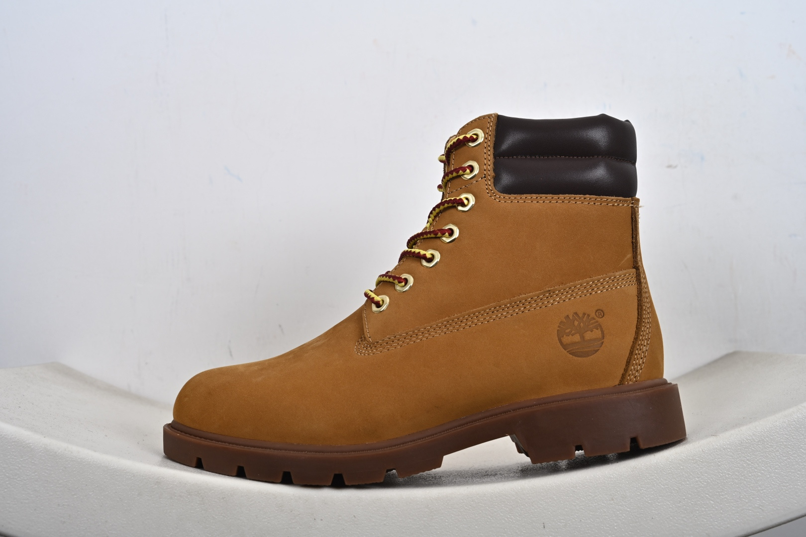 Ice Studios x Timberland添柏岚天伯伦 6-Inch 户外麂皮靴 TB011230-Top High Quatity Cheap Sneakers Fashion Clothing Clothes Bags handbags Shoes of all Brand wholesale With The best Quality And Beautiful Price from China Factory Chinese suppliers wholesaler seller Ice Studios x Timberland添柏岚天伯伦 6-Inch 户外麂皮靴 TB011230