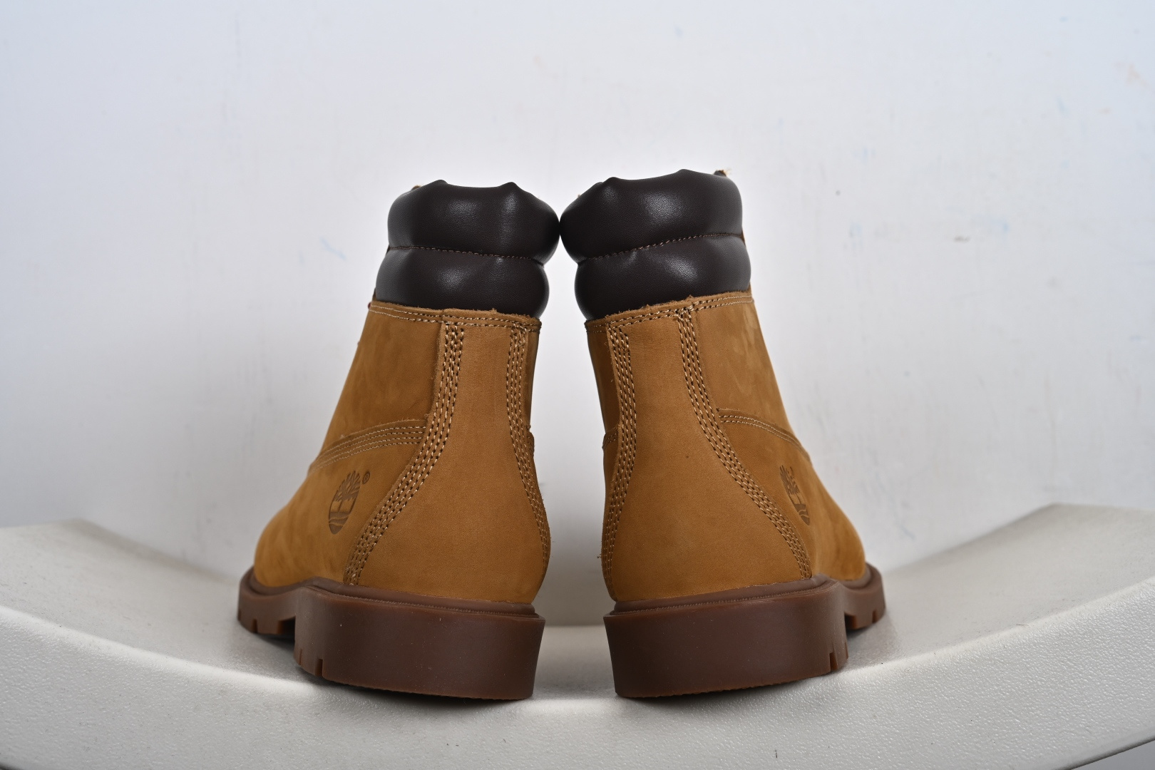 Ice Studios x Timberland添柏岚天伯伦 6-Inch 户外麂皮靴 TB011230-Top High Quatity Cheap Sneakers Fashion Clothing Clothes Bags handbags Shoes of all Brand wholesale With The best Quality And Beautiful Price from China Factory Chinese suppliers wholesaler seller Ice Studios x Timberland添柏岚天伯伦 6-Inch 户外麂皮靴 TB011230