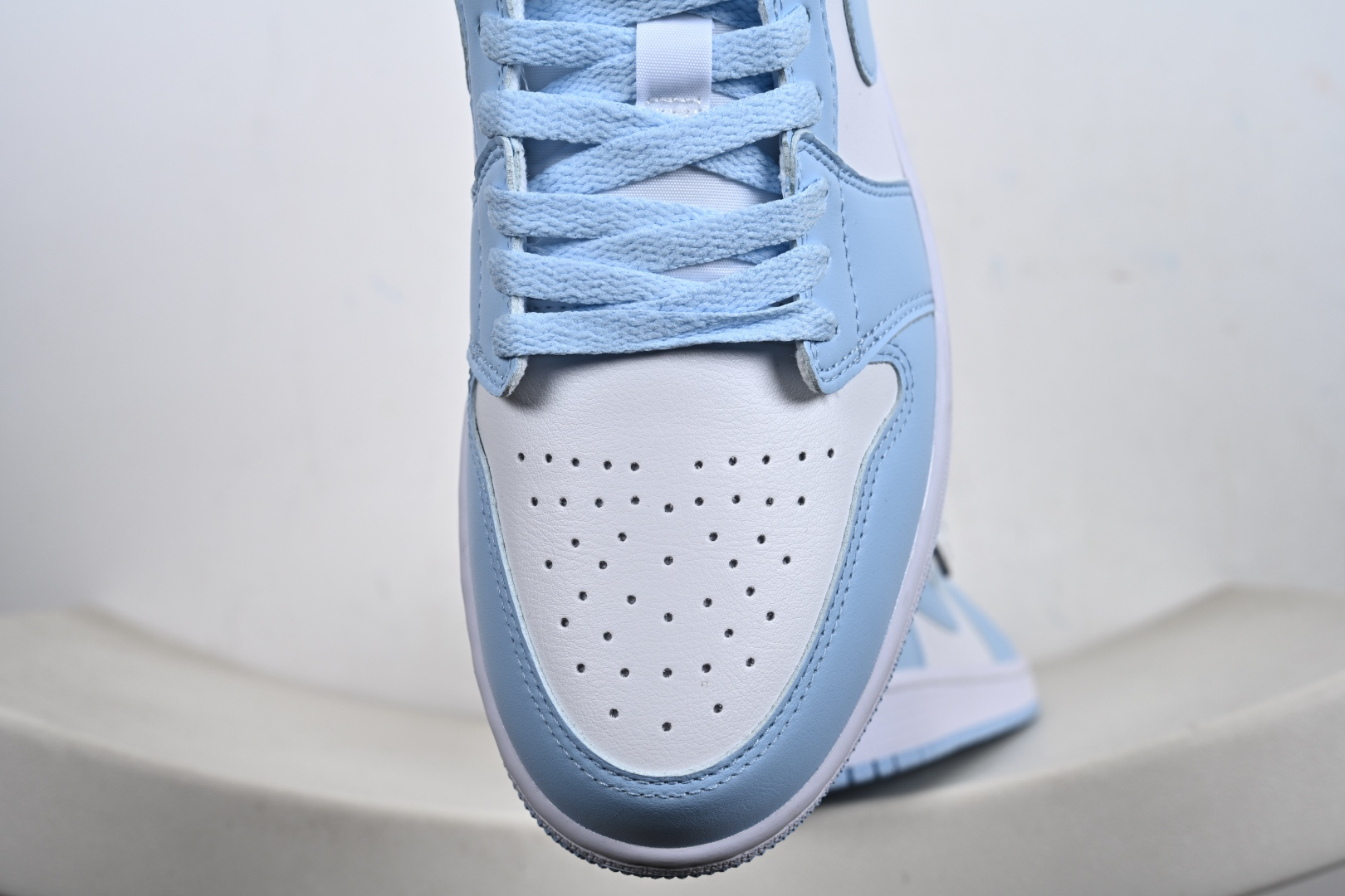 耐克Nike Air Jordan 1 AJ1经典复古经典低帮百搭文化篮球鞋”Floral Swoosh“ AJ1 乔1 DC0774-141-Top High Quatity Cheap Sneakers Fashion Clothing Clothes Bags handbags Shoes of all Brand wholesale With The best Quality And Beautiful Price from China Factory Chinese suppliers wholesaler seller 耐克Nike Air Jordan 1 AJ1经典复古经典低帮百搭文化篮球鞋”Floral Swoosh“ AJ1 乔1 DC0774-141
