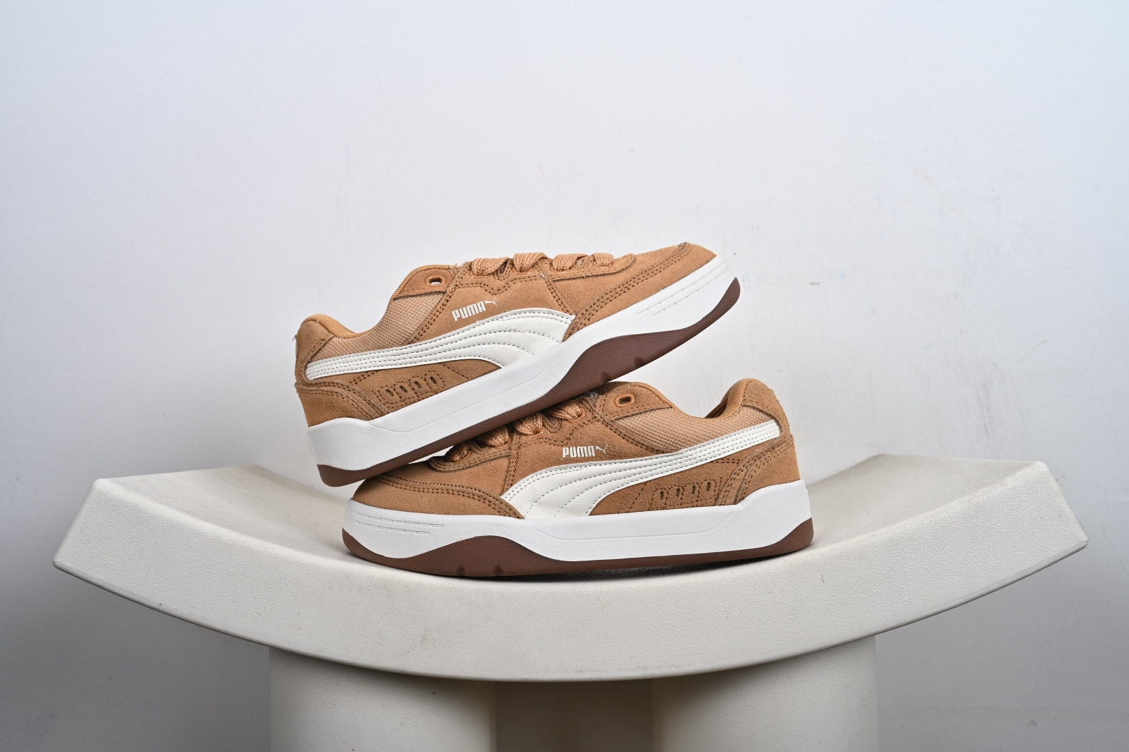 PUMA 彪马 PARK LIFESTYLE 人气单品年度王炸单品 蕾哈娜联名面包鞋 男女同款复古休闲板鞋 401606-04