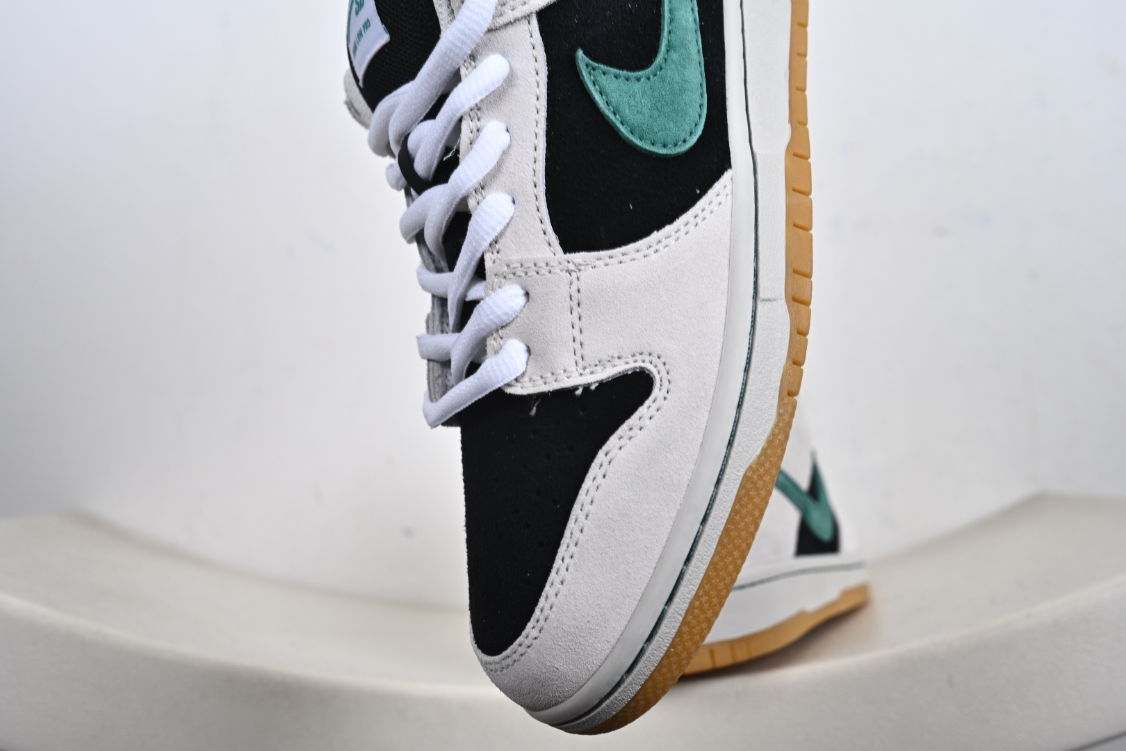 Nike SB Dunk Low 麂皮灰绿生胶 SB低帮休闲板鞋 HF3704-001