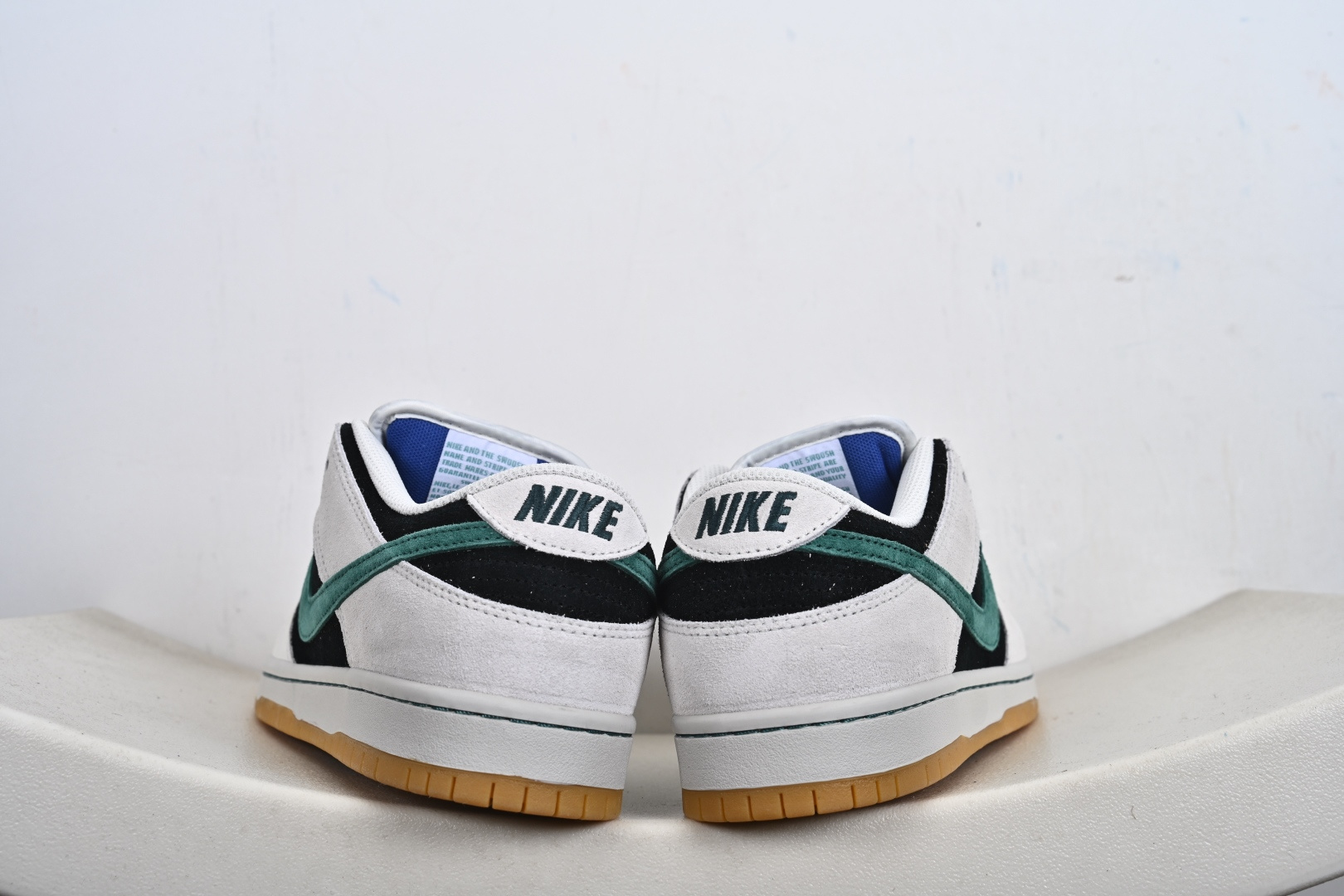 Nike SB Dunk Low 麂皮灰绿生胶 SB低帮休闲板鞋 HF3704-001