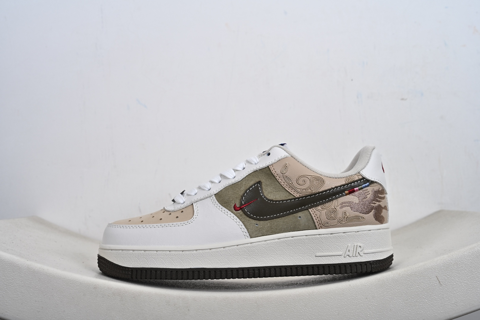 定制版 国风美学拉满的Nk AF1太绝了 米白主调搭卡其军绿低饱和撞色 IQ1119-088-Top High Quatity Cheap Sneakers Fashion Clothing Clothes Bags handbags Shoes of all Brand wholesale With The best Quality And Beautiful Price from China Factory Chinese suppliers wholesaler seller 定制版 国风美学拉满的Nk AF1太绝了 米白主调搭卡其军绿低饱和撞色 IQ1119-088
