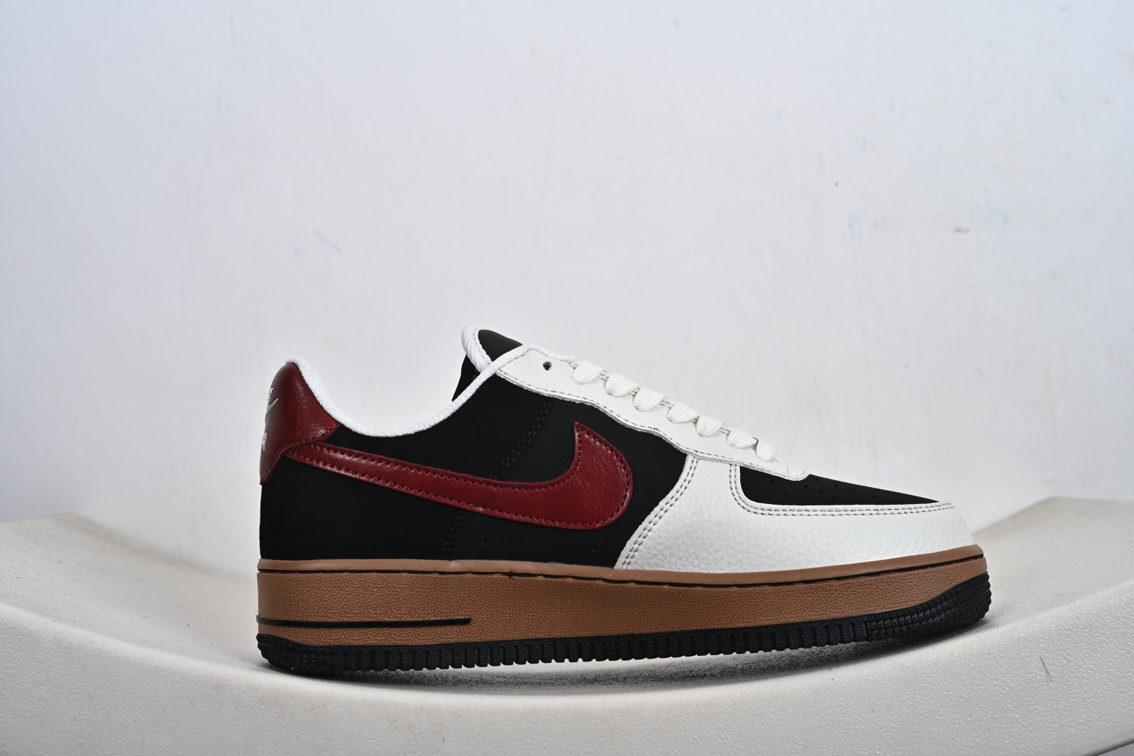 定制版 NK Air Force 1'07 Low 白红黑彩色拼接 空军一号低帮休闲板鞋 IM3378-122-Top High Quatity Cheap Sneakers Fashion Clothing Clothes Bags handbags Shoes of all Brand wholesale With The best Quality And Beautiful Price from China Factory Chinese suppliers wholesaler seller 定制版 NK Air Force 1'07 Low 白红黑彩色拼接 空军一号低帮休闲板鞋 IM3378-122