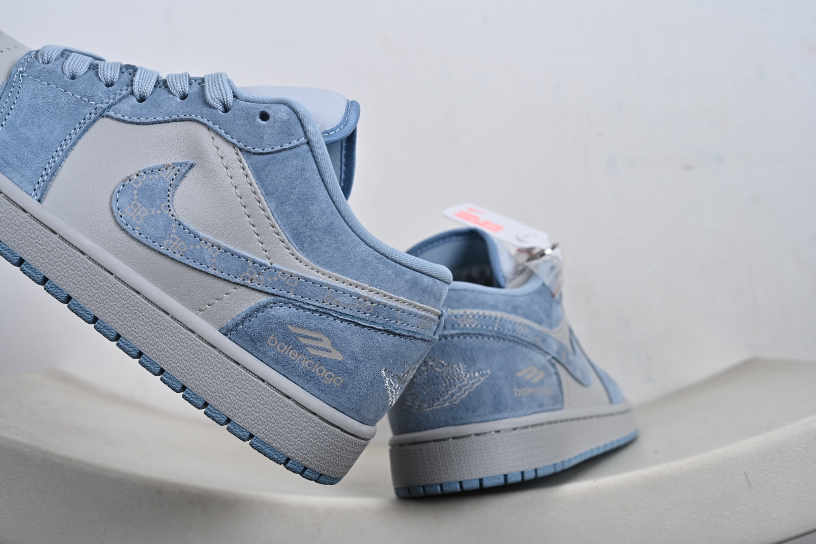 Nike Air Jordan 1 Low 定制配色 巴黎世家联名 定制AJ联名-高端定制 低帮复古文化板鞋 QJ1988-009-Top High Quatity Cheap Sneakers Fashion Clothing Clothes Bags handbags Shoes of all Brand wholesale With The best Quality And Beautiful Price from China Factory Chinese suppliers wholesaler seller Nike Air Jordan 1 Low 定制配色 巴黎世家联名 定制AJ联名-高端定制 低帮复古文化板鞋 QJ1988-009