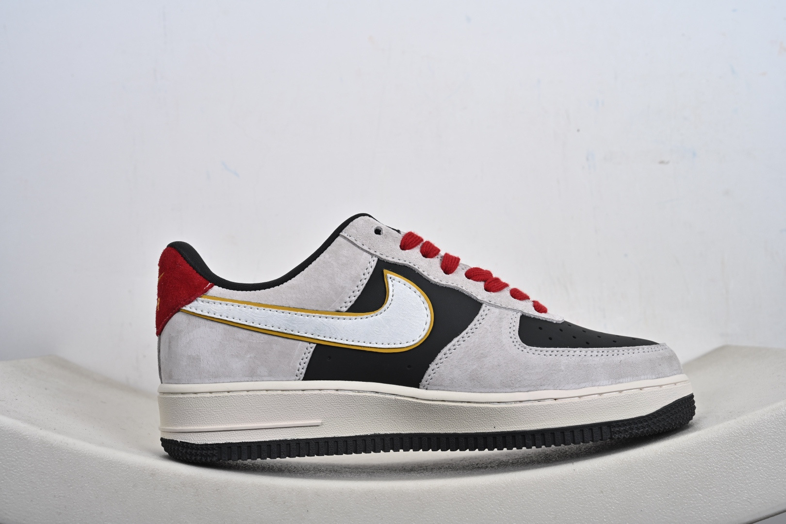 定制版 Air Force 1 '07 Low “马年限定联名------白灰中国风” KD1688-006