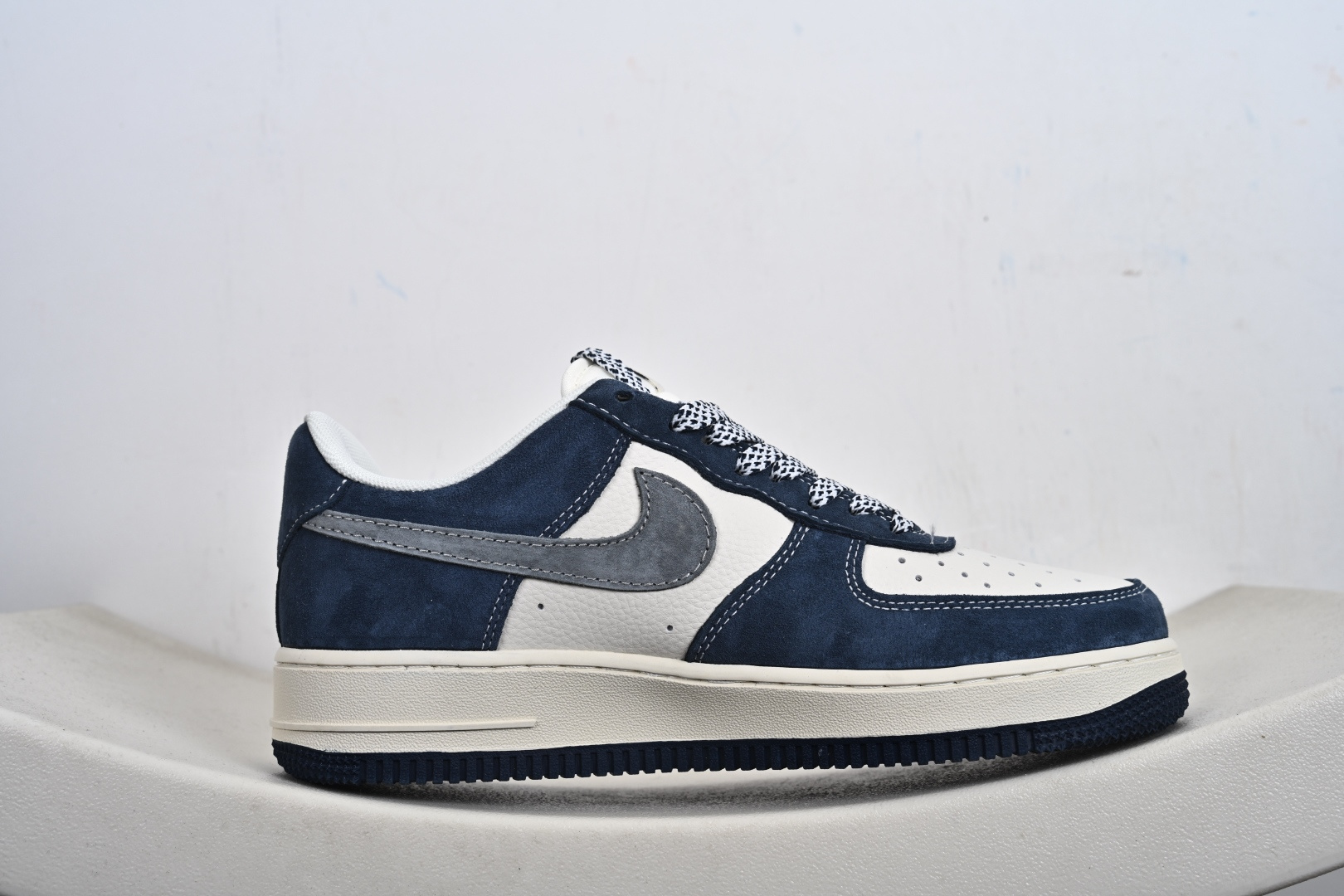 NIKE AIR FORCE 1‘07 LX XL1979-139-Top High Quatity Cheap Sneakers Fashion Clothing Clothes Bags handbags Shoes of all Brand wholesale With The best Quality And Beautiful Price from China Factory Chinese suppliers wholesaler seller NIKE AIR FORCE 1‘07 LX XL1979-139