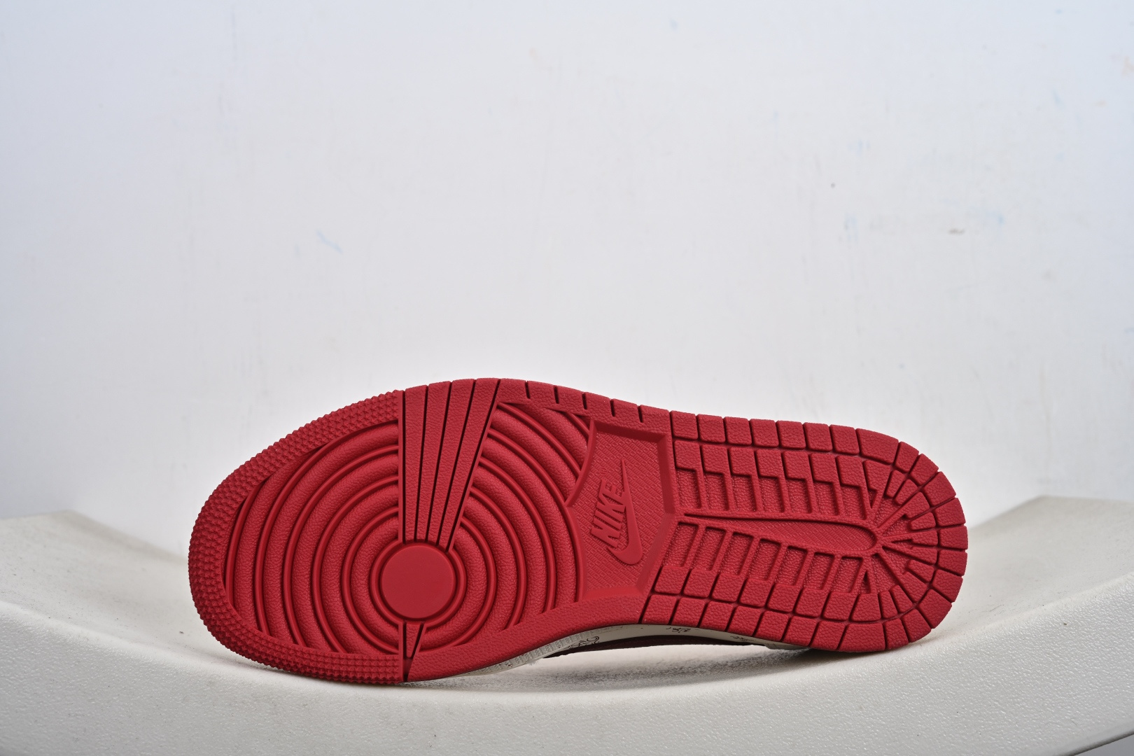 Air Jordan 1 Low AJ1 乔1 马年限定 倒钩高端定制 低帮复古篮球鞋 YX5066-413-Top High Quatity Cheap Sneakers Fashion Clothing Clothes Bags handbags Shoes of all Brand wholesale With The best Quality And Beautiful Price from China Factory Chinese suppliers wholesaler seller Air Jordan 1 Low AJ1 乔1 马年限定 倒钩高端定制 低帮复古篮球鞋 YX5066-413