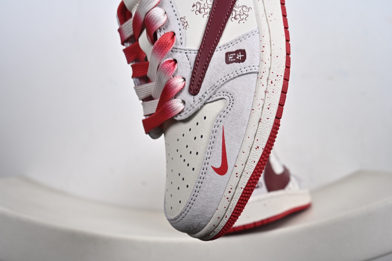 Air Jordan 1 Low AJ1 乔1 马年限定 倒钩高端定制 低帮复古篮球鞋 YX5066-413-Top High Quatity Cheap Sneakers Fashion Clothing Clothes Bags handbags Shoes of all Brand wholesale With The best Quality And Beautiful Price from China Factory Chinese suppliers wholesaler seller Air Jordan 1 Low AJ1 乔1 马年限定 倒钩高端定制 低帮复古篮球鞋 YX5066-413