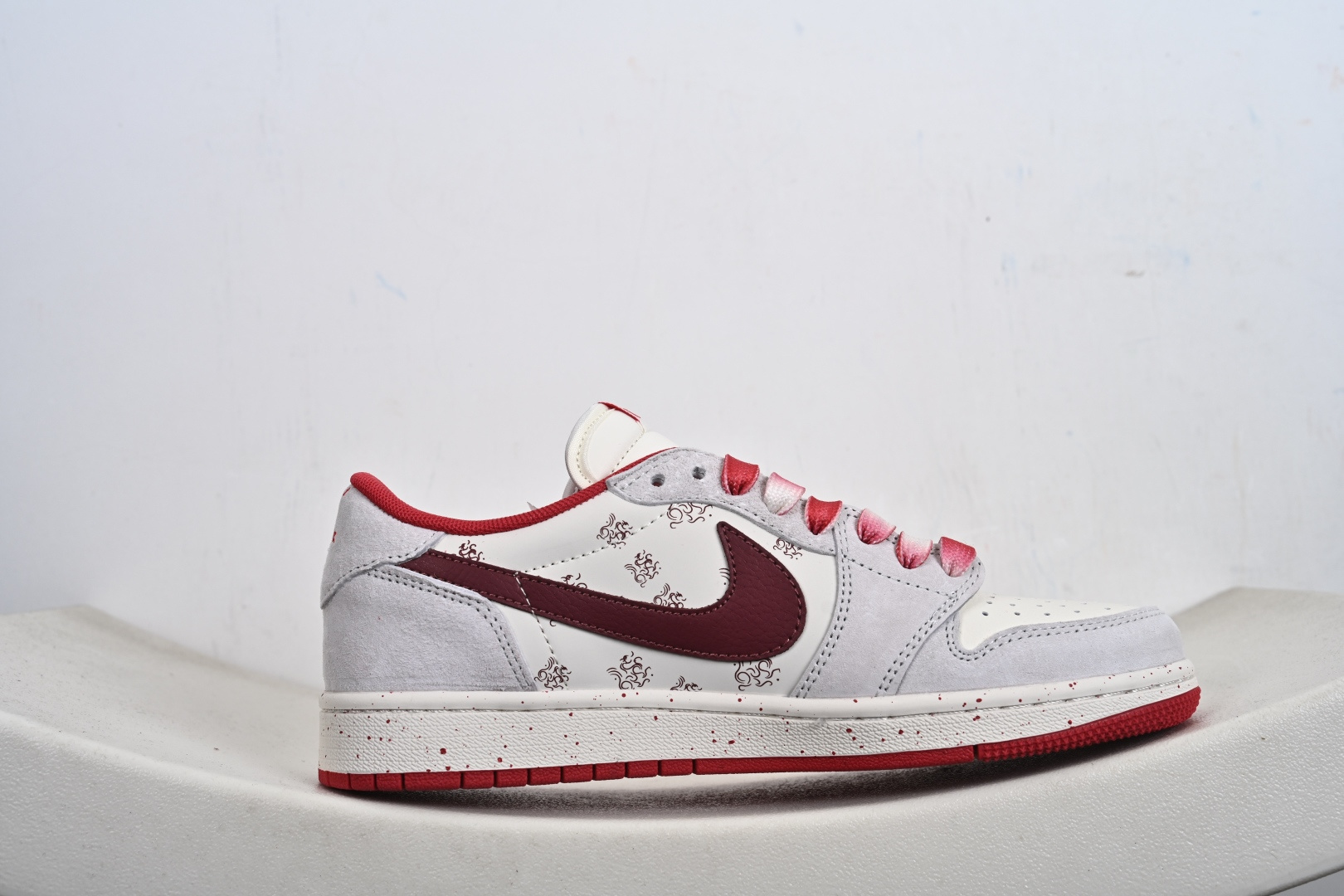Air Jordan 1 Low AJ1 乔1 马年限定 倒钩高端定制 低帮复古篮球鞋 YX5066-413-Top High Quatity Cheap Sneakers Fashion Clothing Clothes Bags handbags Shoes of all Brand wholesale With The best Quality And Beautiful Price from China Factory Chinese suppliers wholesaler seller Air Jordan 1 Low AJ1 乔1 马年限定 倒钩高端定制 低帮复古篮球鞋 YX5066-413