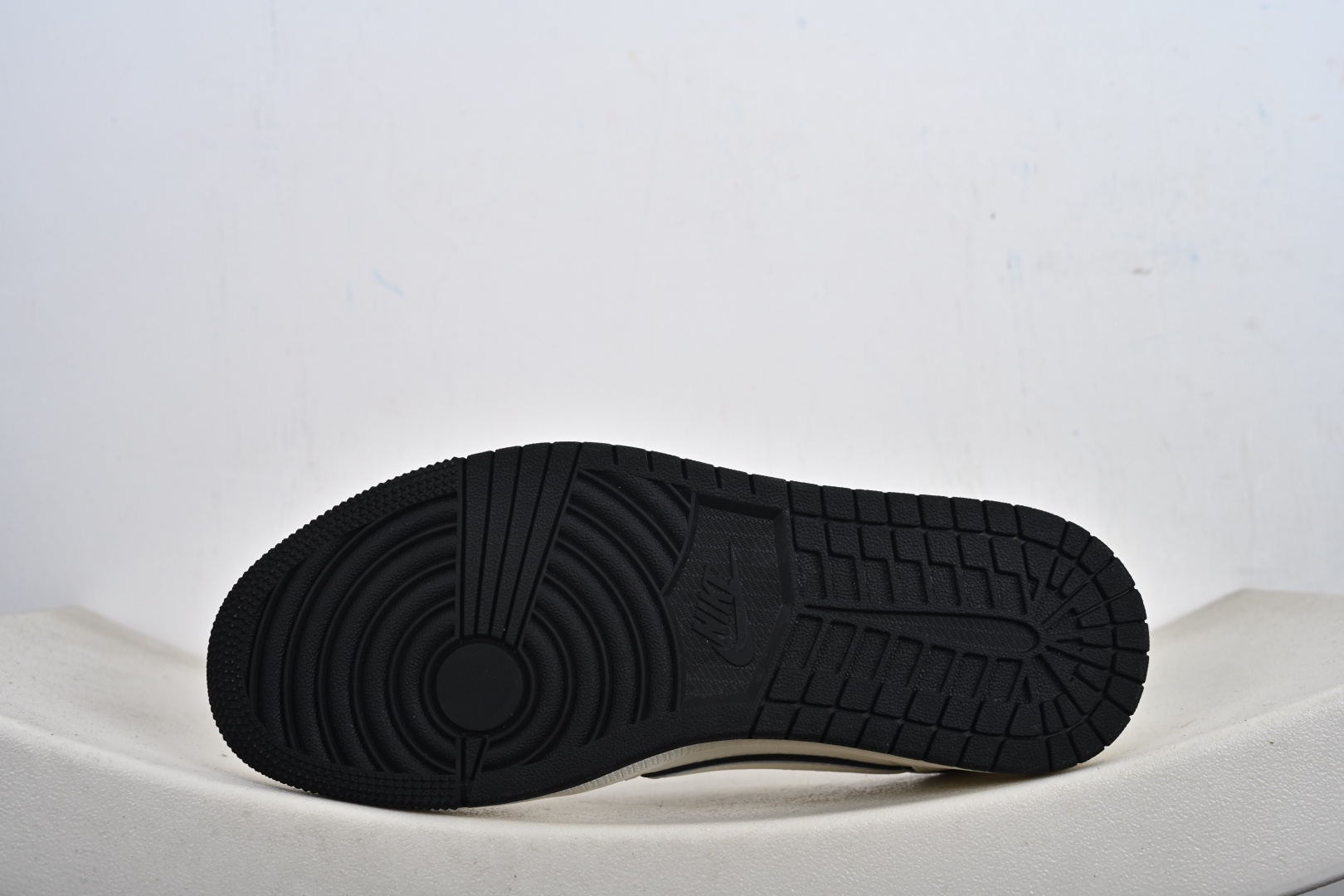 Nike Air Jordan 1 Low SP 定制配色 倒钩联名马年限定 定制AJ联名-高端定制 低帮复古文化板鞋 CS5288-703-Top High Quatity Cheap Sneakers Fashion Clothing Clothes Bags handbags Shoes of all Brand wholesale With The best Quality And Beautiful Price from China Factory Chinese suppliers wholesaler seller Nike Air Jordan 1 Low SP 定制配色 倒钩联名马年限定 定制AJ联名-高端定制 低帮复古文化板鞋 CS5288-703