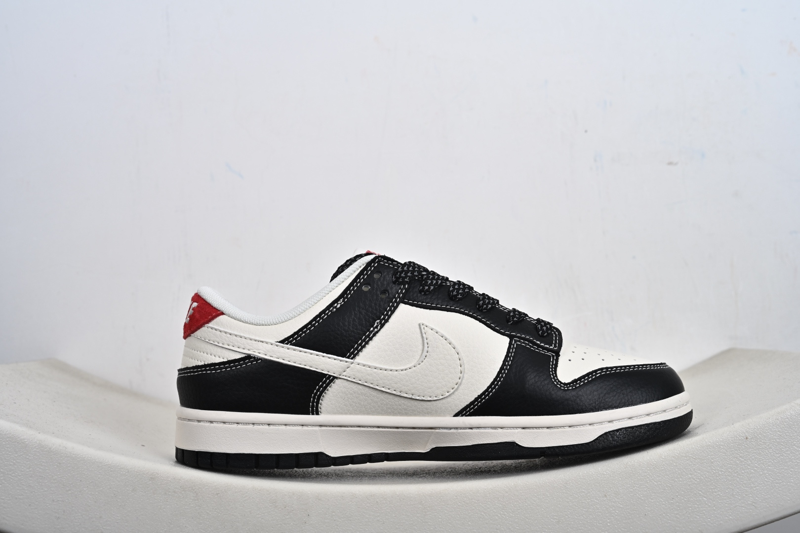 定制版 Dunk Low ”马年限定款“ 高端定制 低帮休闲板鞋 LX1988-821-Top High Quatity Cheap Sneakers Fashion Clothing Clothes Bags handbags Shoes of all Brand wholesale With The best Quality And Beautiful Price from China Factory Chinese suppliers wholesaler seller 定制版 Dunk Low ”马年限定款“ 高端定制 低帮休闲板鞋 LX1988-821