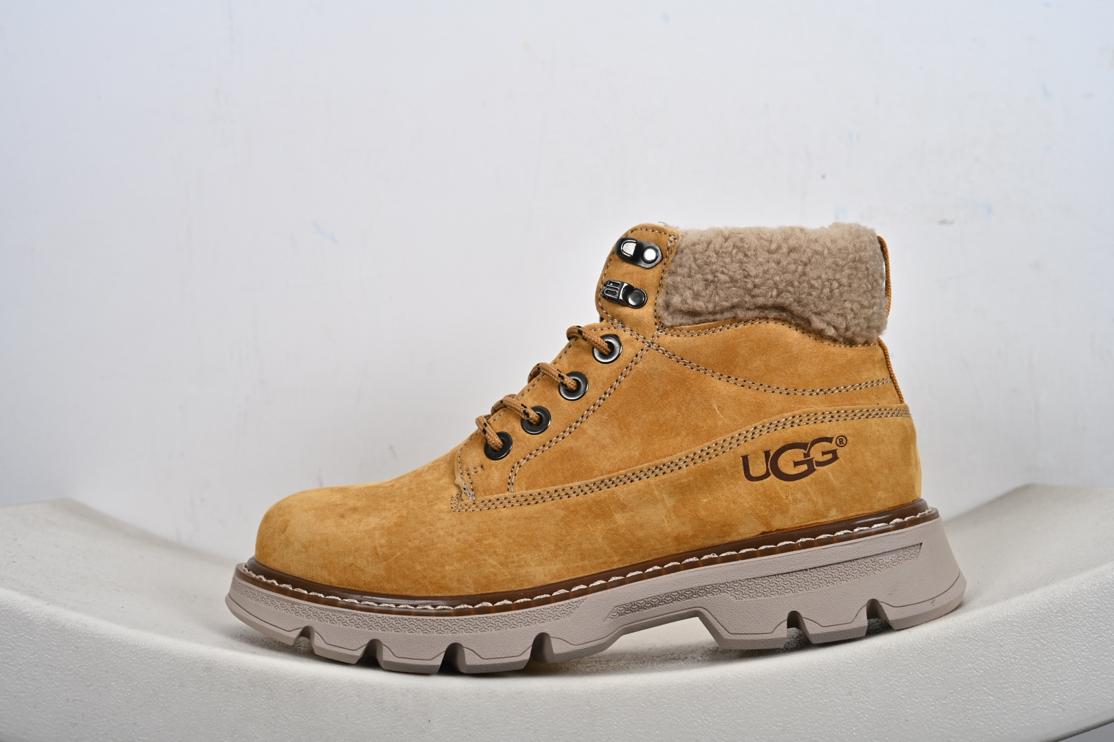 广东UGG秋冬新品Tasman Weather Hybrid 塔斯曼混合系列轻量休闲鞋 U5867M-Top High Quatity Cheap Sneakers Fashion Clothing Clothes Bags handbags Shoes of all Brand wholesale With The best Quality And Beautiful Price from China Factory Chinese suppliers wholesaler seller 广东UGG秋冬新品Tasman Weather Hybrid 塔斯曼混合系列轻量休闲鞋 U5867M